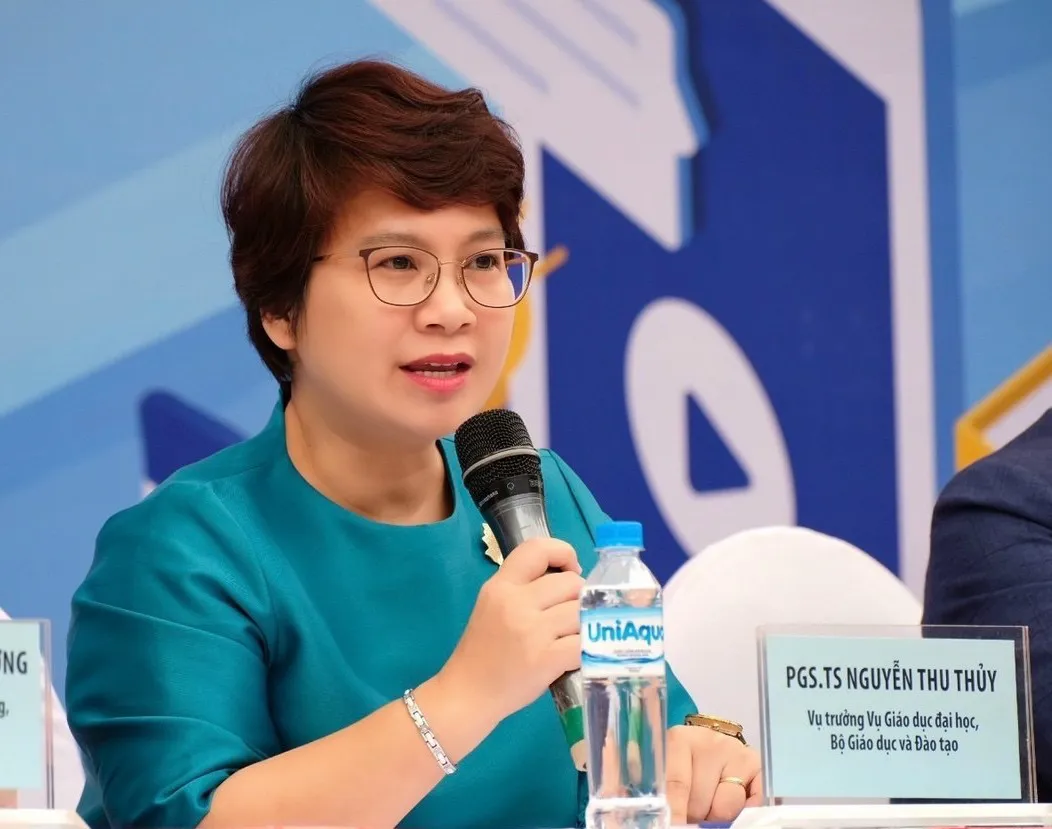 Bộ GD&ĐT nêu quan điểm về tuyển sinh y khoa bằng tổ hợp có môn Văn