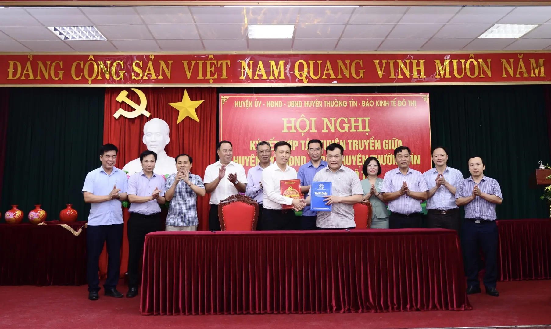 Báo Kinh tế & Đô thị ký kết chương trình phối hợp với huyện Thường Tín