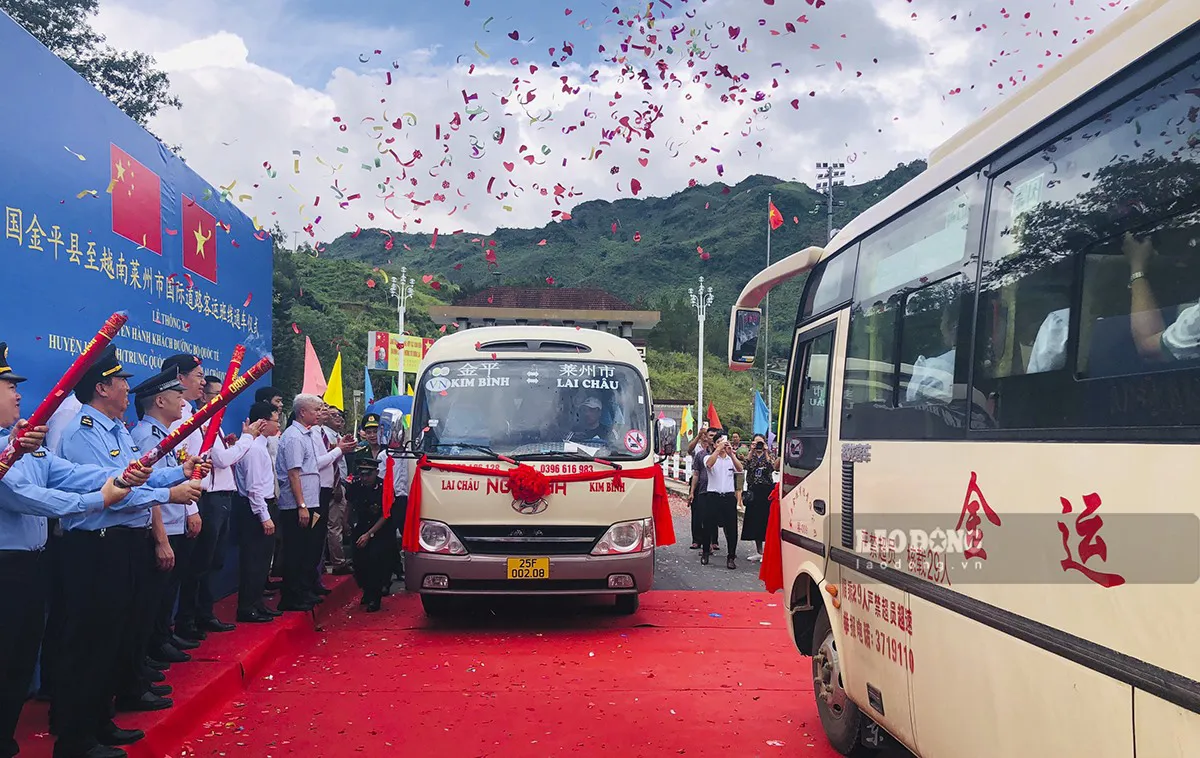 Thông xe tuyến vận tải quốc tế Lai Châu - Vân Nam