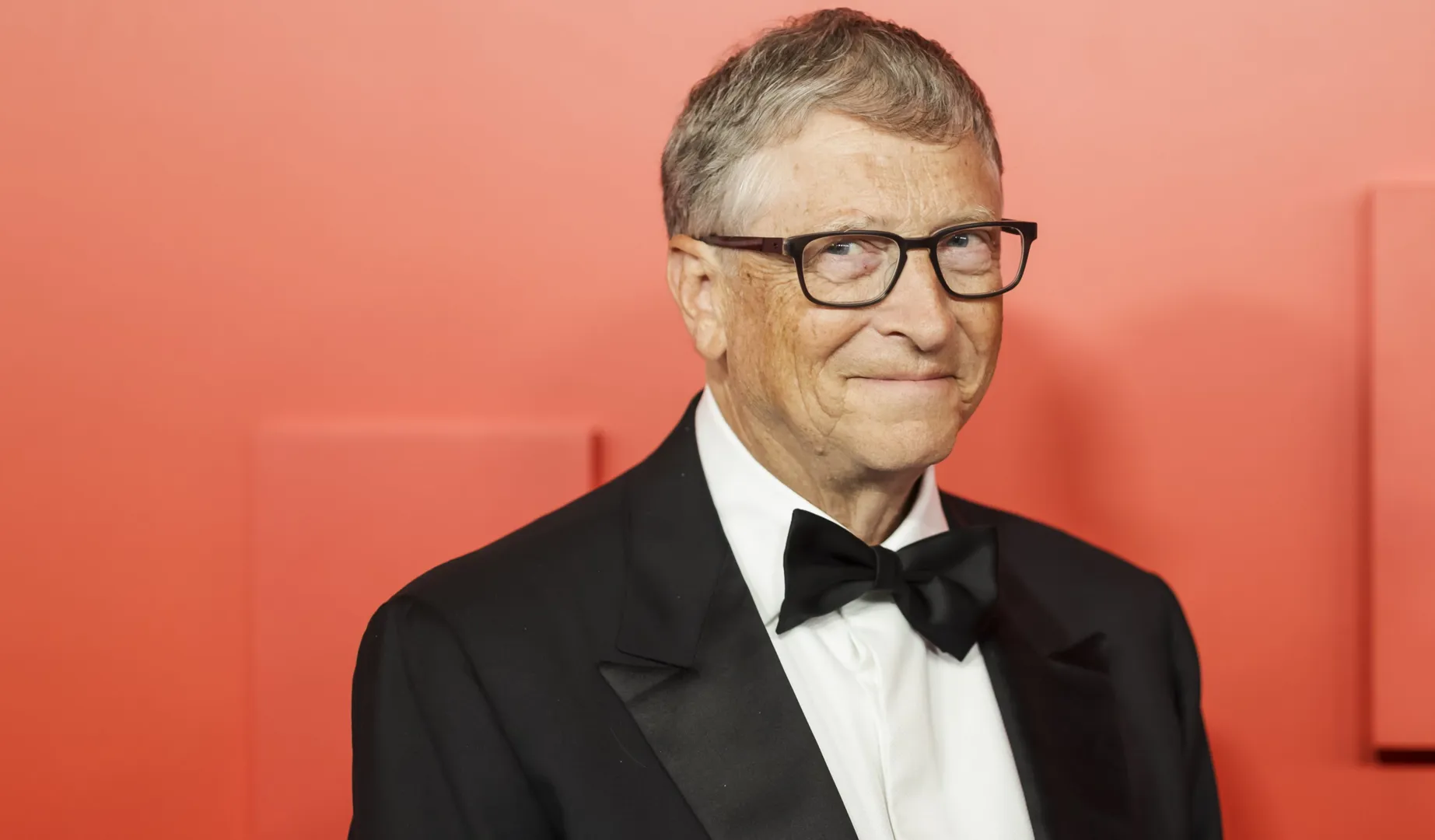 Bill Gates bị tỷ phú công nghệ qua mặt