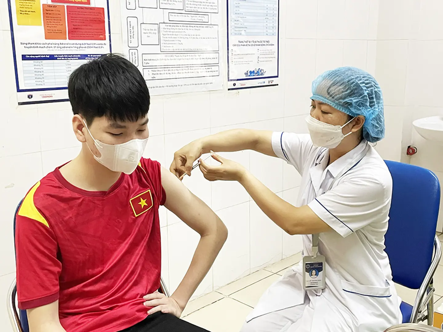 Hà Nội: Khuyến khích người dân tích cực, chủ động tiêm vaccine Covid-19