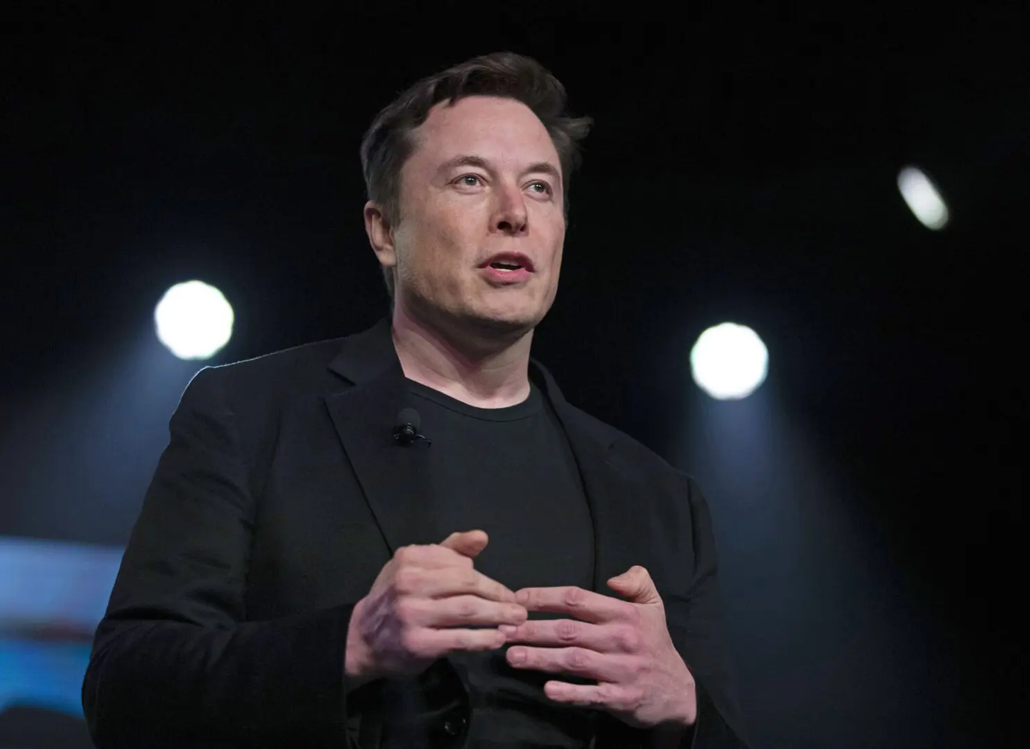 Elon Musk thành lập công ty AI mới