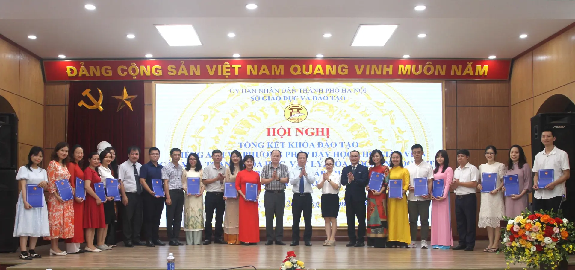 Nâng chuẩn Tiếng Anh cho giáo viên Hà Nội