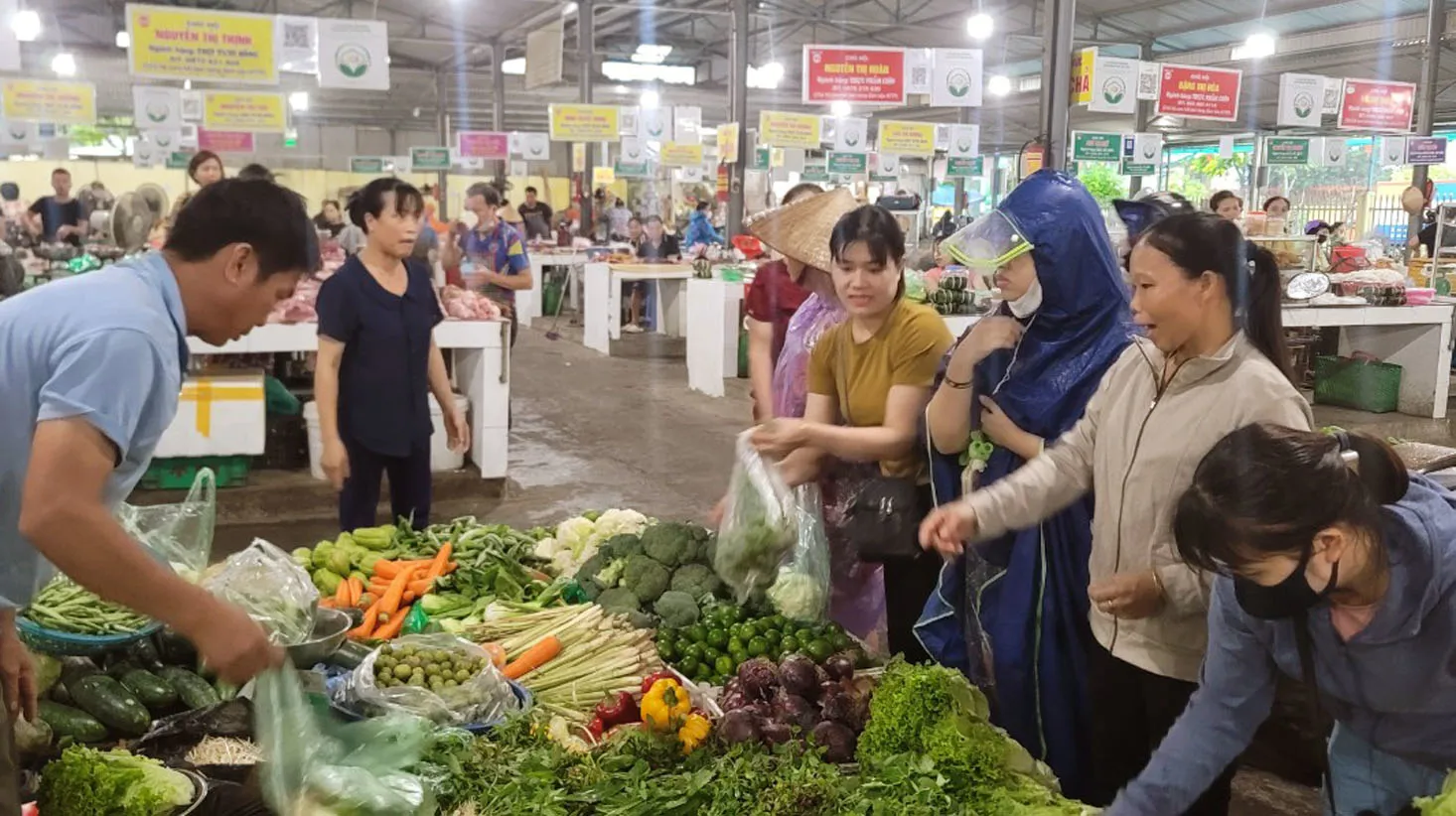 Thiếu cơ sở pháp lý, Hà Nội khó thu hút vốn xây dựng chợ