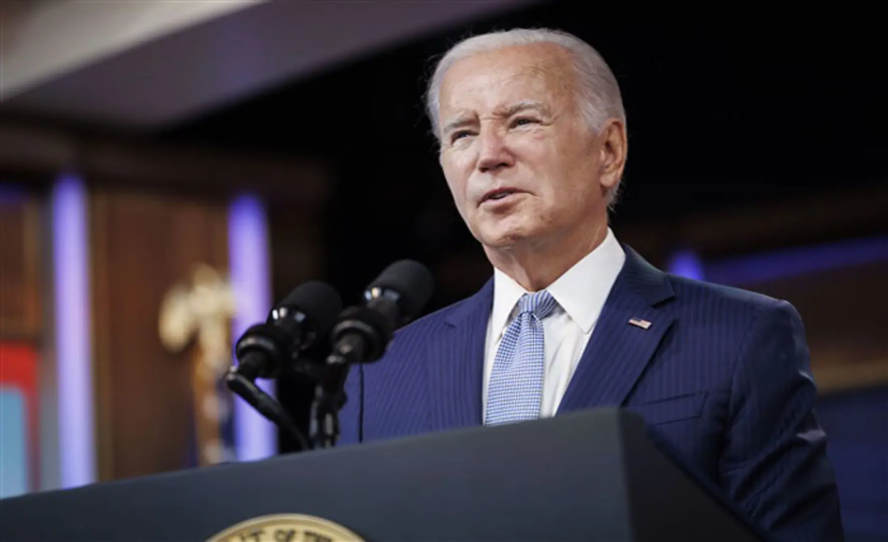 Ông Biden sắp tung “đòn” nhắm vào ngành công nghệ Trung Quốc?