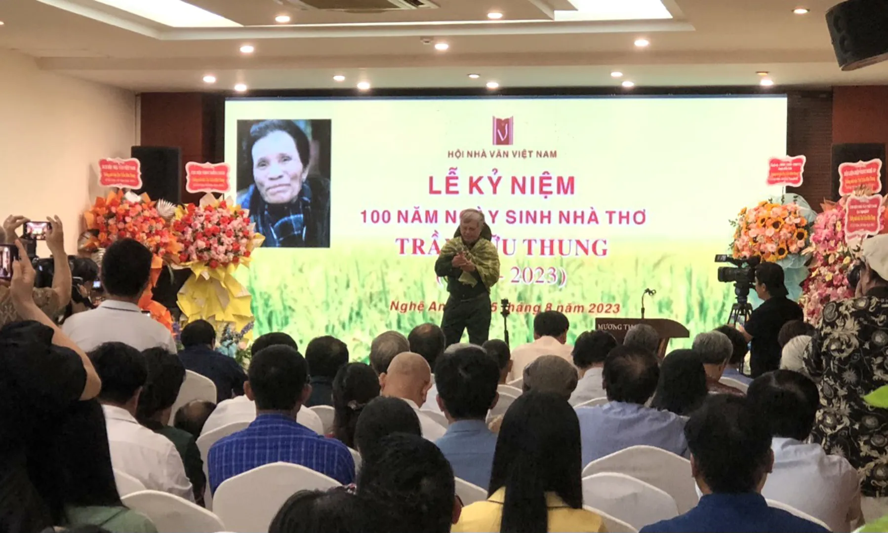 Kỷ niệm 100 năm ngày sinh nhà thơ Trần Hữu Thung