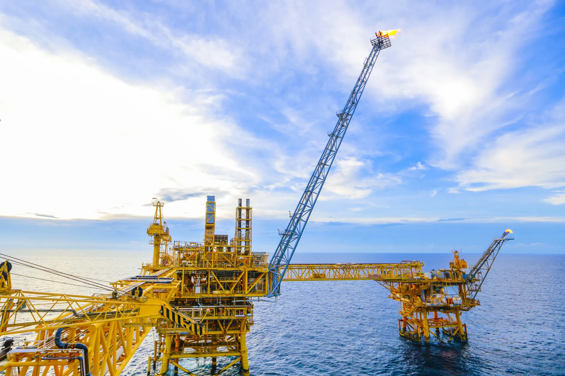 Petrovietnam về đích nộp ngân sách Nhà nước trước 5 tháng