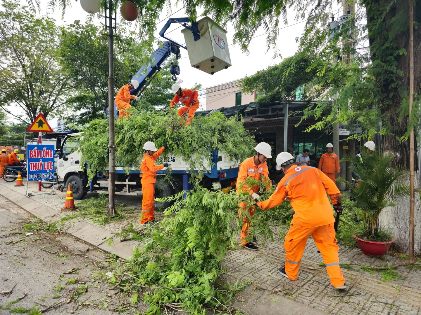 EVNSPC: Chủ động ứng phó, đảm bảo cung cấp điện mùa mưa bão