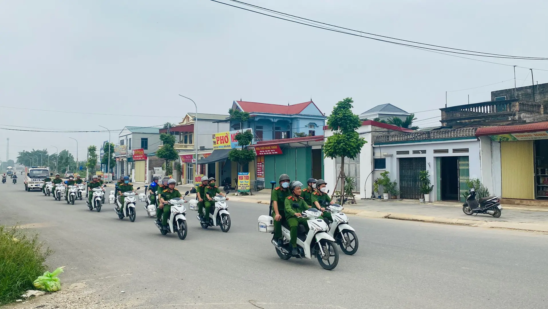 Ba Vì:  Phát động toàn dân cung cấp thông tin phản ánh vi phạm giao thông