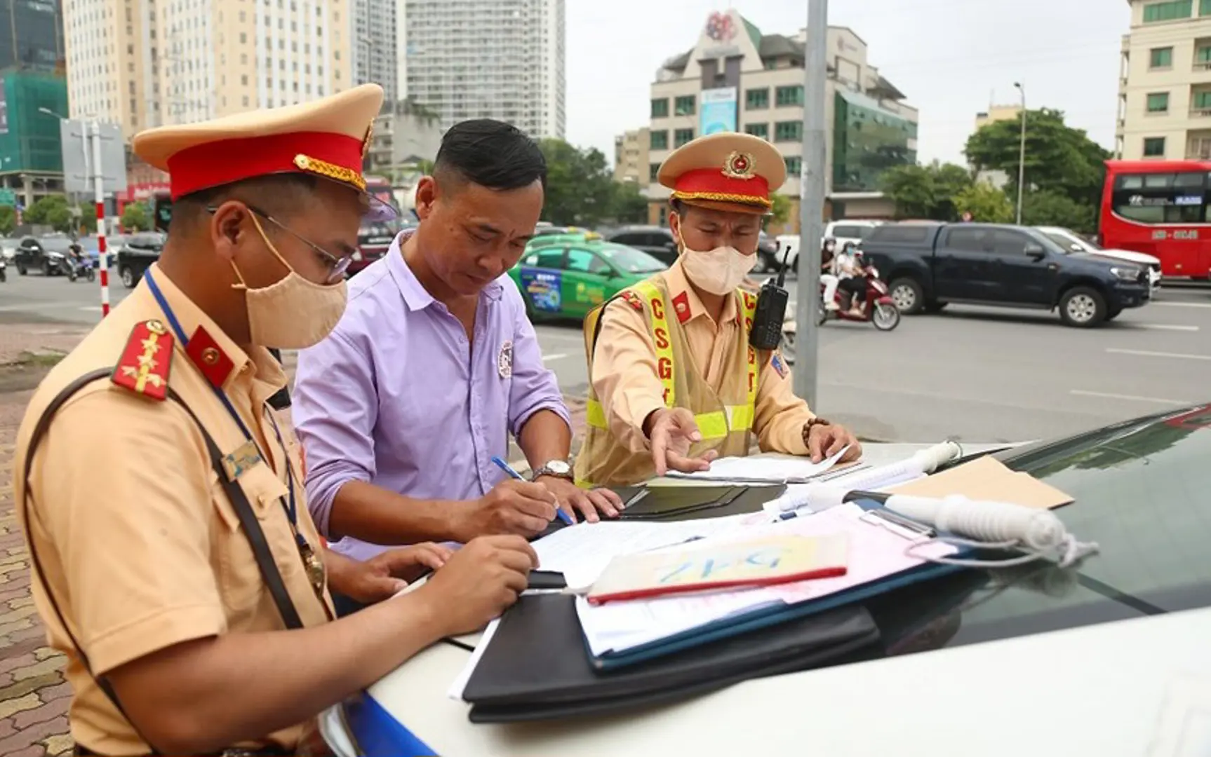 Công an Hà Nội xử lý 248 trường hợp vi phạm Luật Giao thông đường bộ