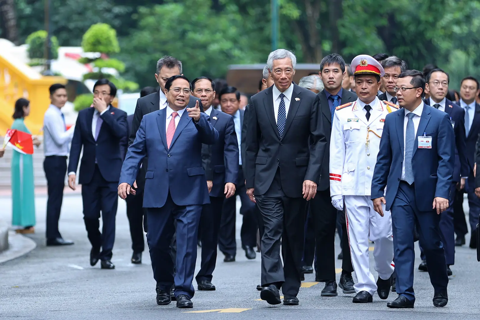 Thủ tướng Phạm Minh Chính chủ trì lễ đón Thủ tướng Singapore Lý Hiển Long