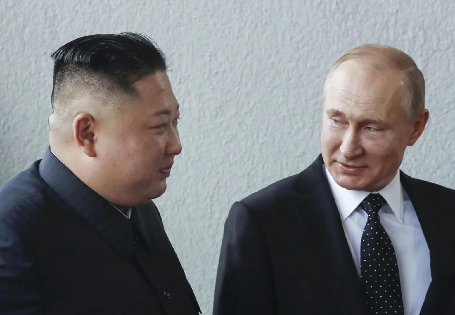 Mỹ "nhộn nhạo" tin Tổng thống Putin và Chủ tịch Kim Jong-un gặp nhau