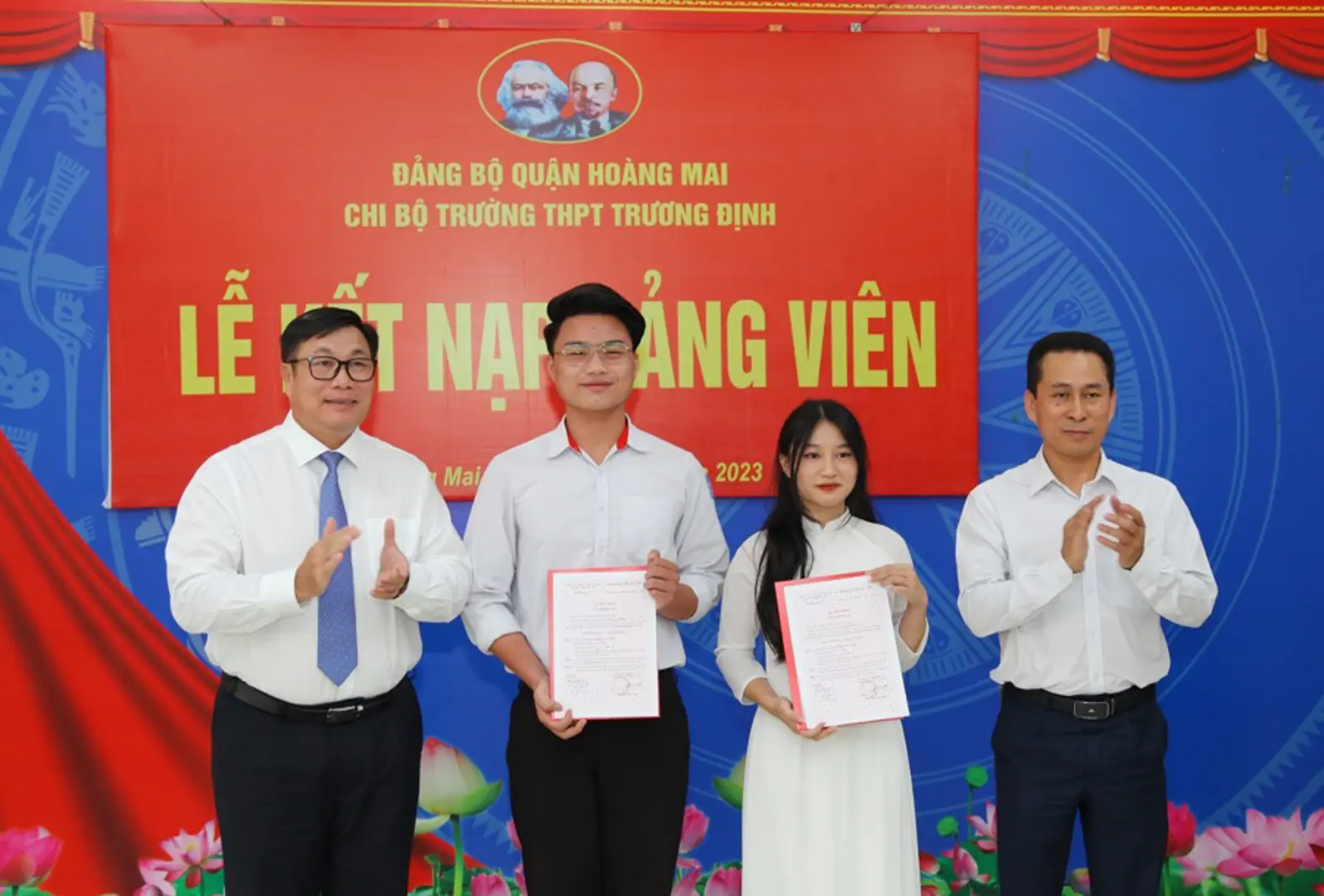 Hà Nội: Vẫn nhiều khó khăn trong kết nạp đảng viên là học sinh THPT