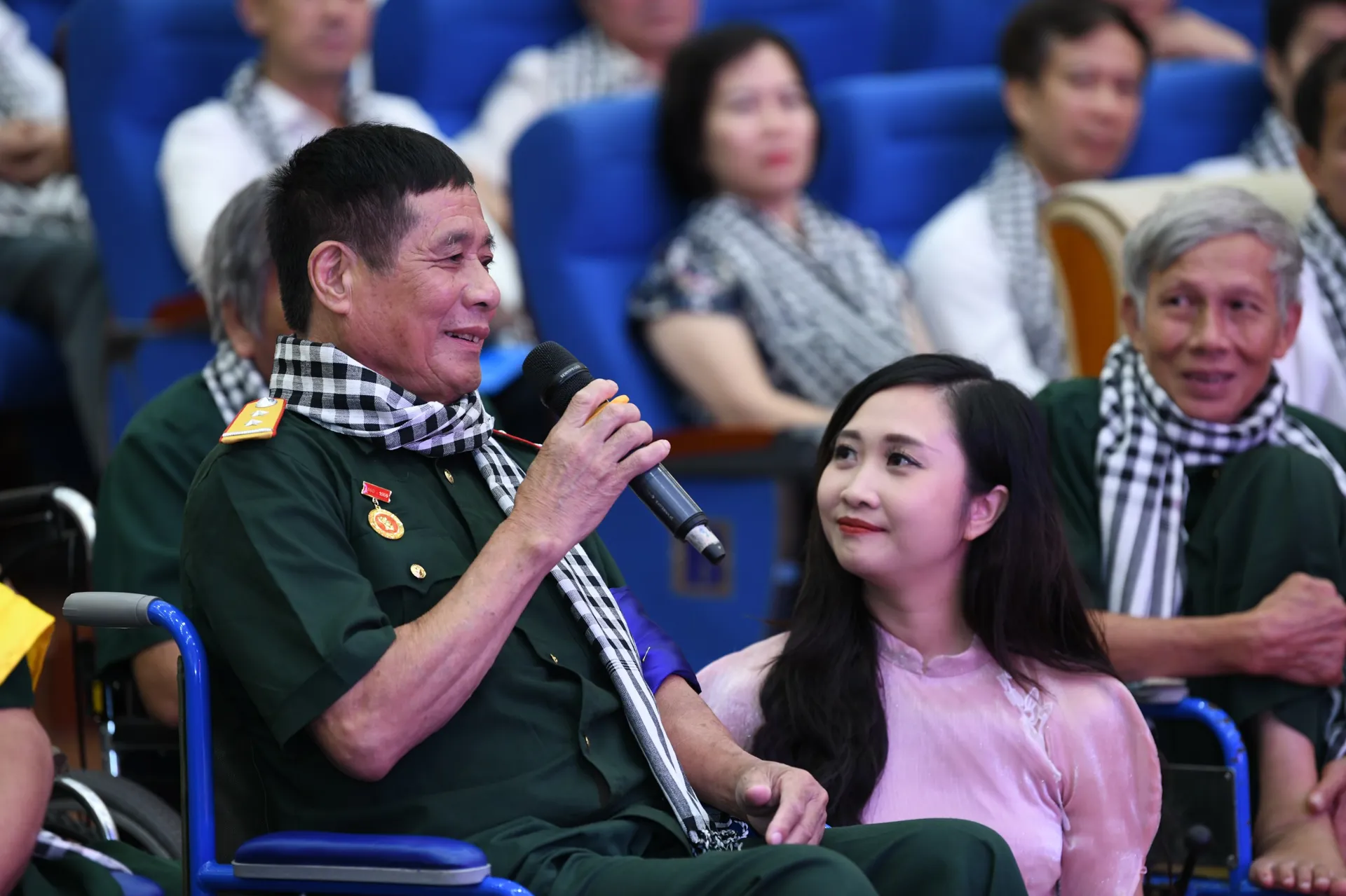 Gửi lời tri ân thương binh nặng toàn quốc qua “Ánh lửa từ trái tim”