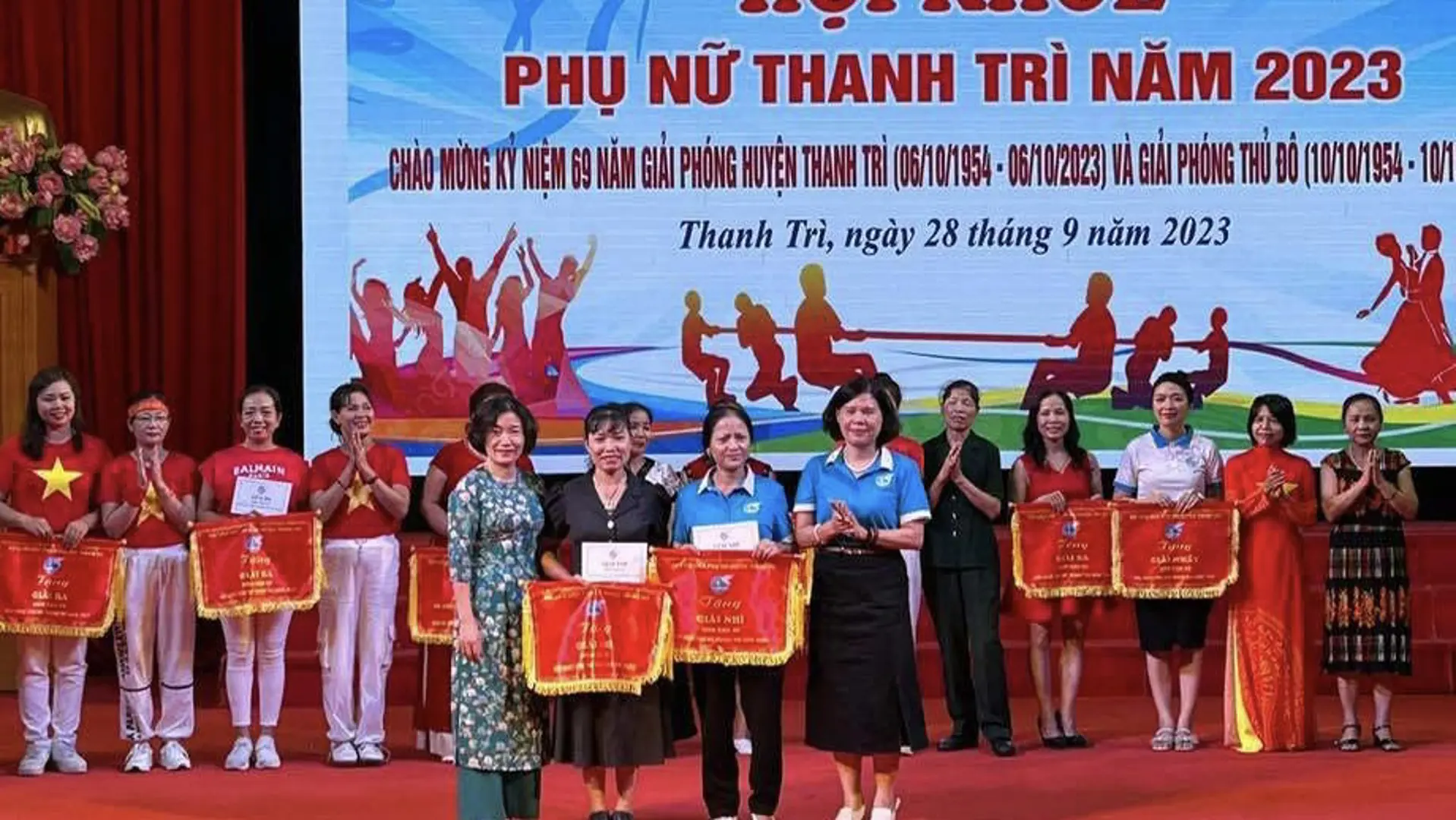 Sôi nổi hội khỏe phụ nữ huyện Thanh Trì năm 2023