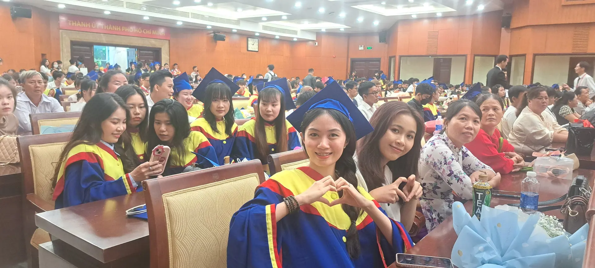 Trường Cao đẳng Đại Việt Sài Gòn trao 1,6 tỷ đồng học bổng cho sinh viên