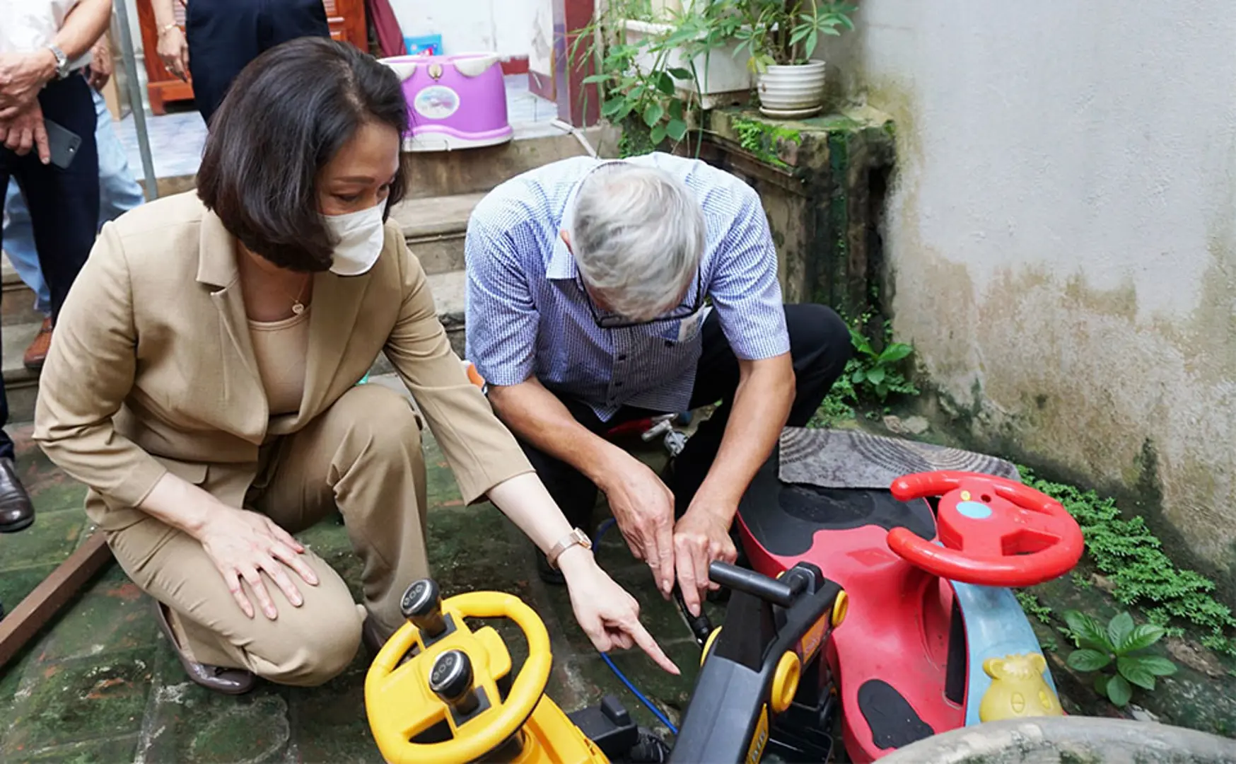 Kiểm tra đột xuất công tác phòng, chống sốt xuất huyết tại huyện Phúc Thọ