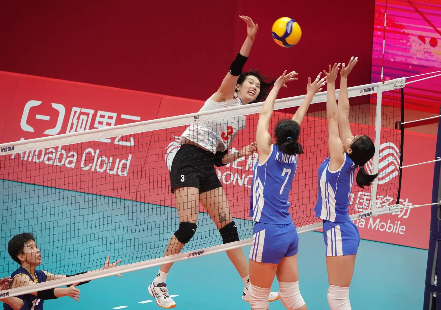 Lịch thi đấu Asiad 19 ngày 5/10: Bóng chuyền nữ Việt Nam gặp Trung Quốc