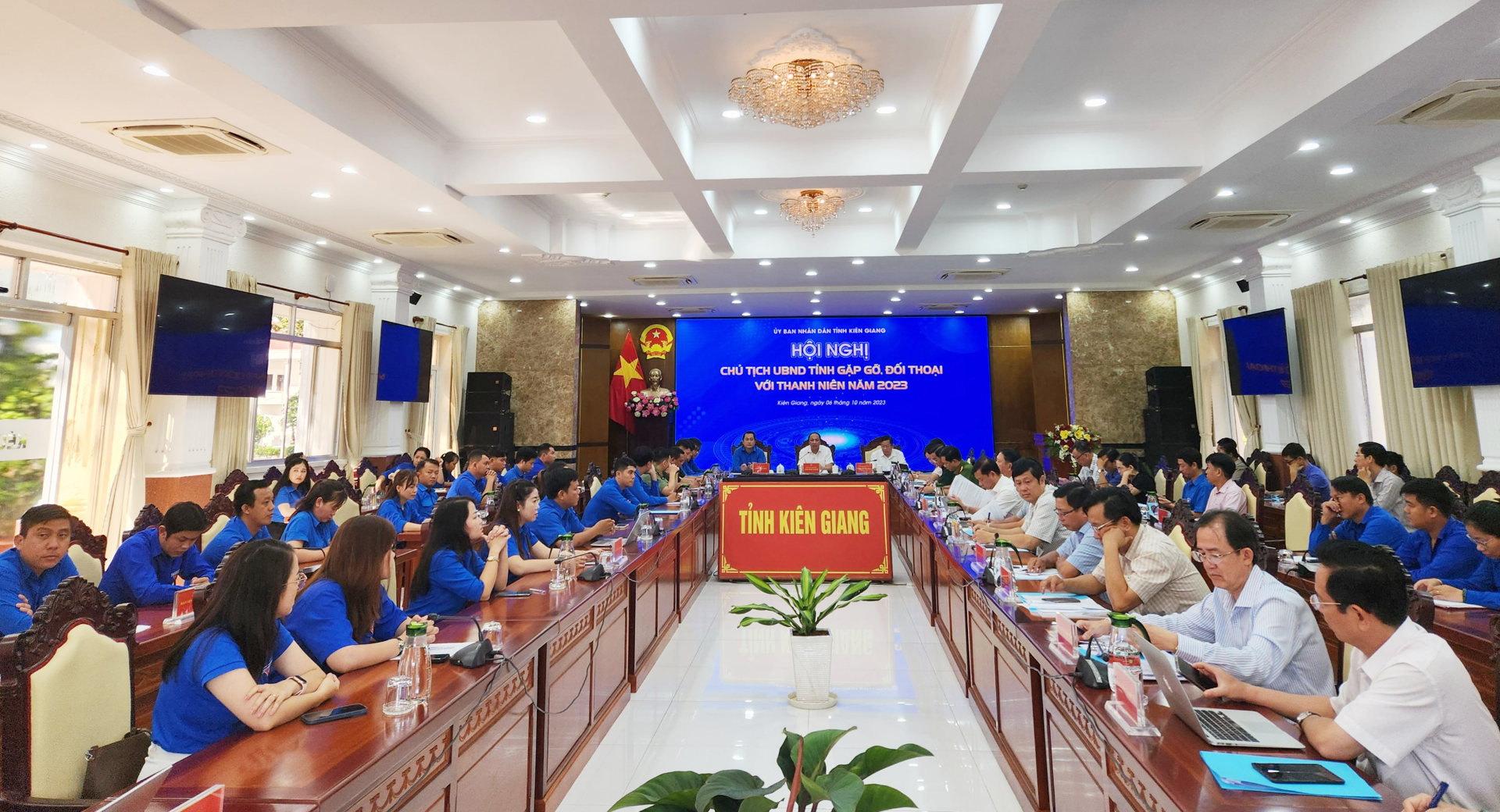 Kiên Giang: Chủ tịch UBND tỉnh đối thoại với thanh niên