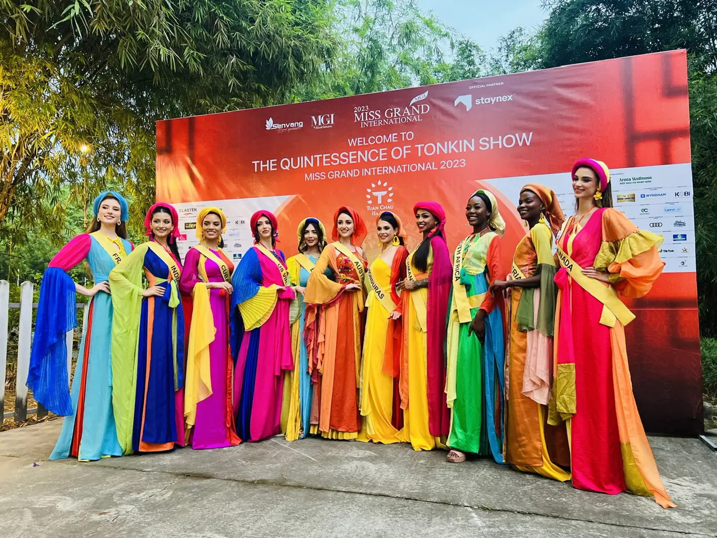 Hơn 70 thí sinh Miss Grand International 2023 trải nghiệm du lịch Quốc Oai