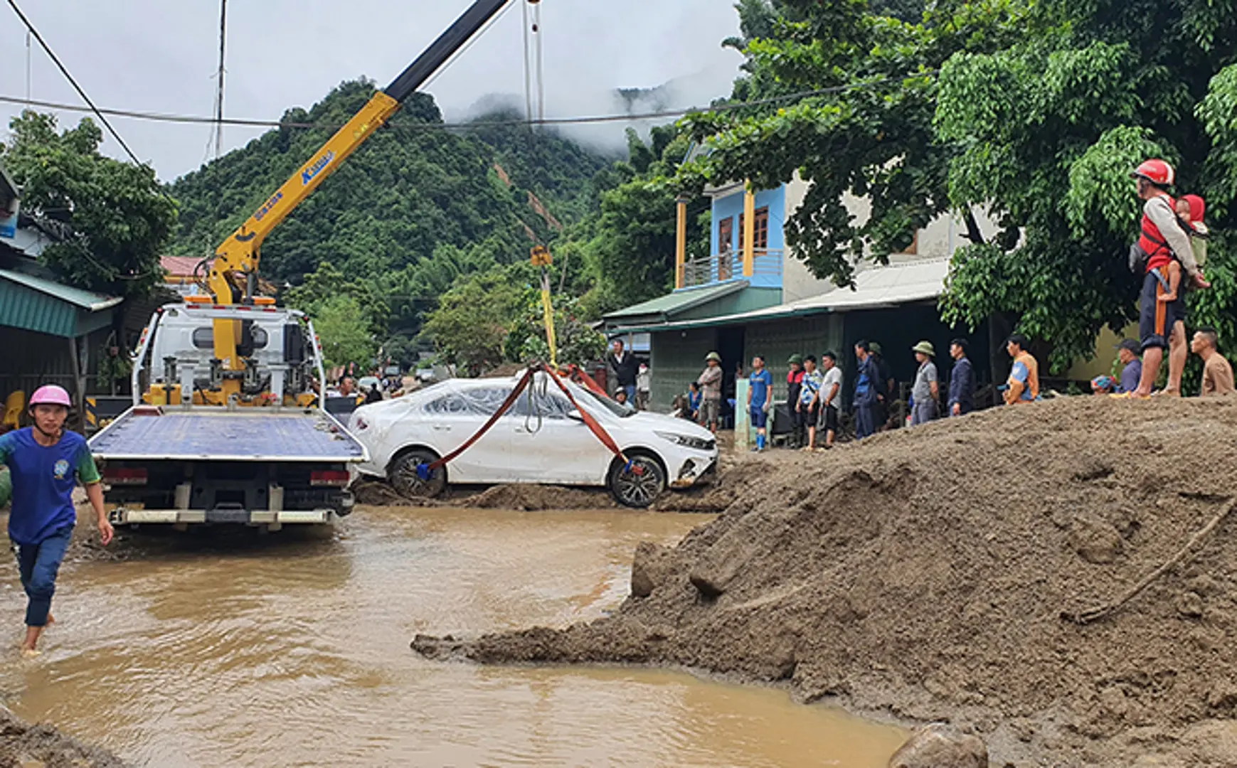 Gia tăng nguy cơ thiệt hại do mưa lũ tại các tỉnh miền Trung