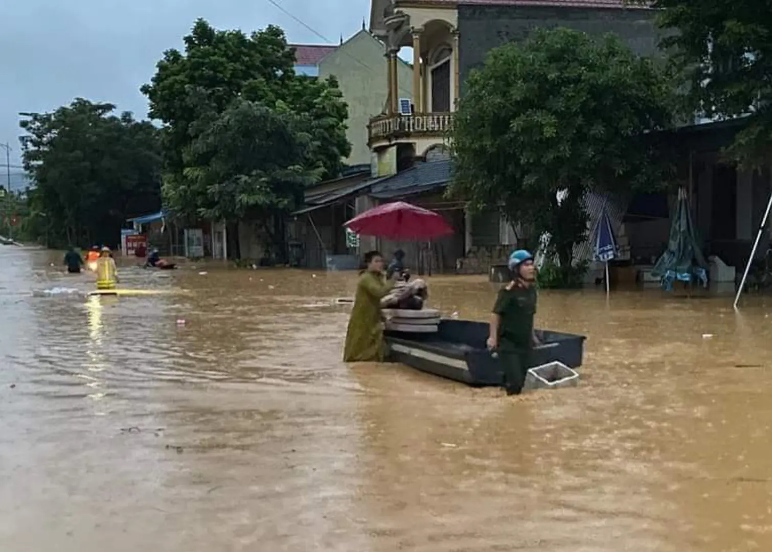 Nghệ An: Chủ động sơ tán dân ở khu vực nguy hiểm