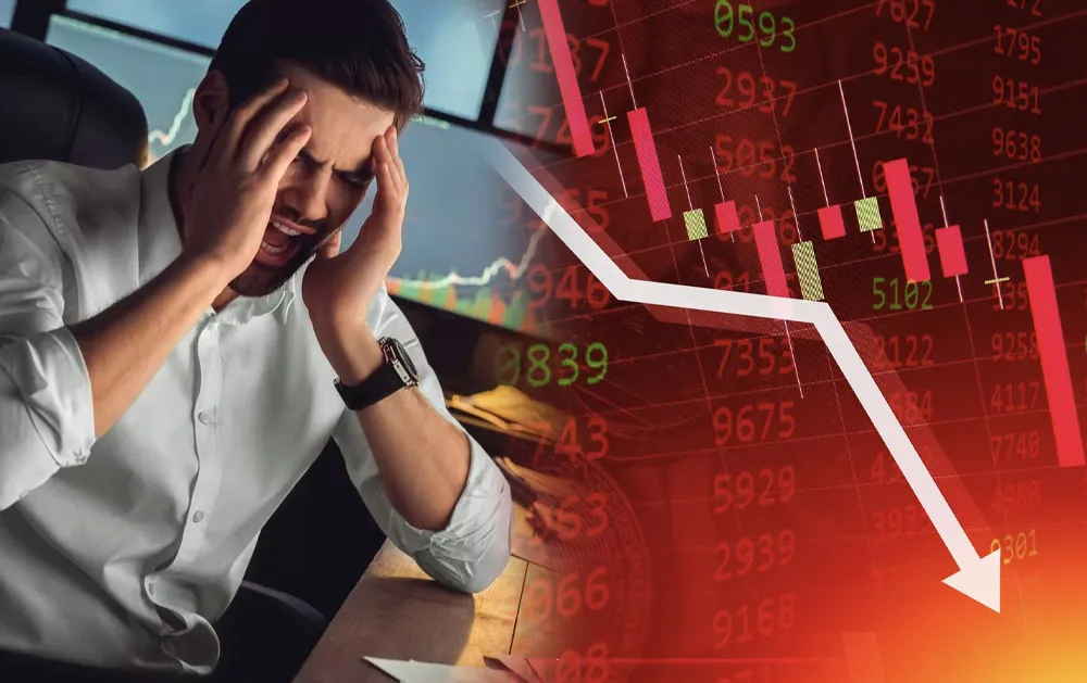 Nhà đầu tư bất ngờ bị "đánh úp" cuối phiên, cổ phiếu nằm sàn la liệt