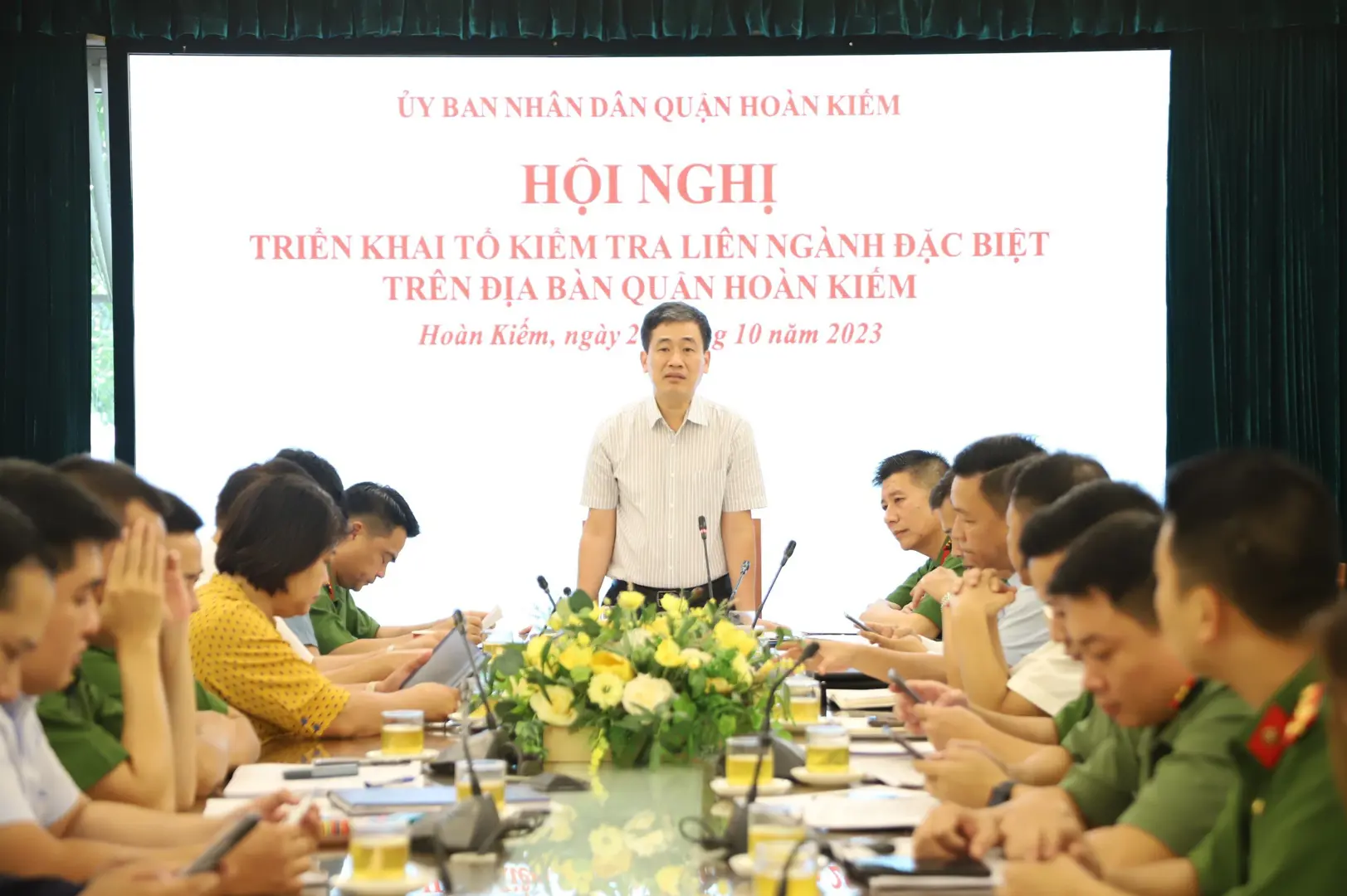 Quận Hoàn Kiếm ra mắt tổ công tác đặc biệt ngăn chặn ma tuý, bóng cười