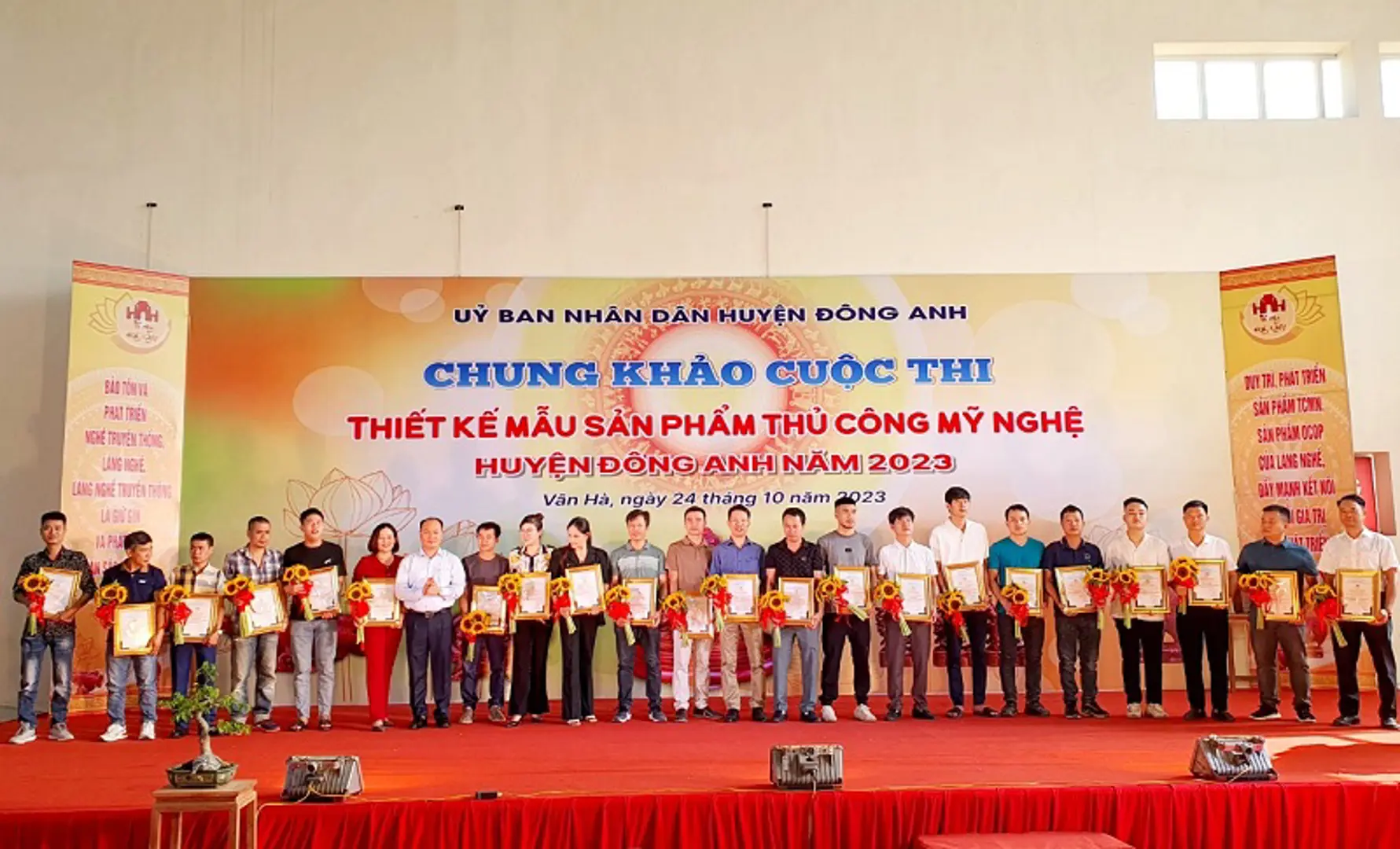 Trao giải cuộc thi thiết kế mẫu thủ công mỹ nghệ huyện Đông Anh năm 2023