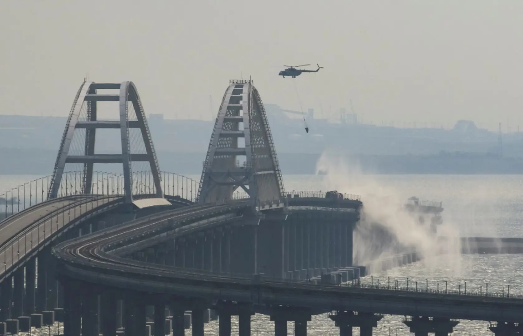 Nga và Ukraine cùng tuyên bố nóng về bán đảo Crimea 