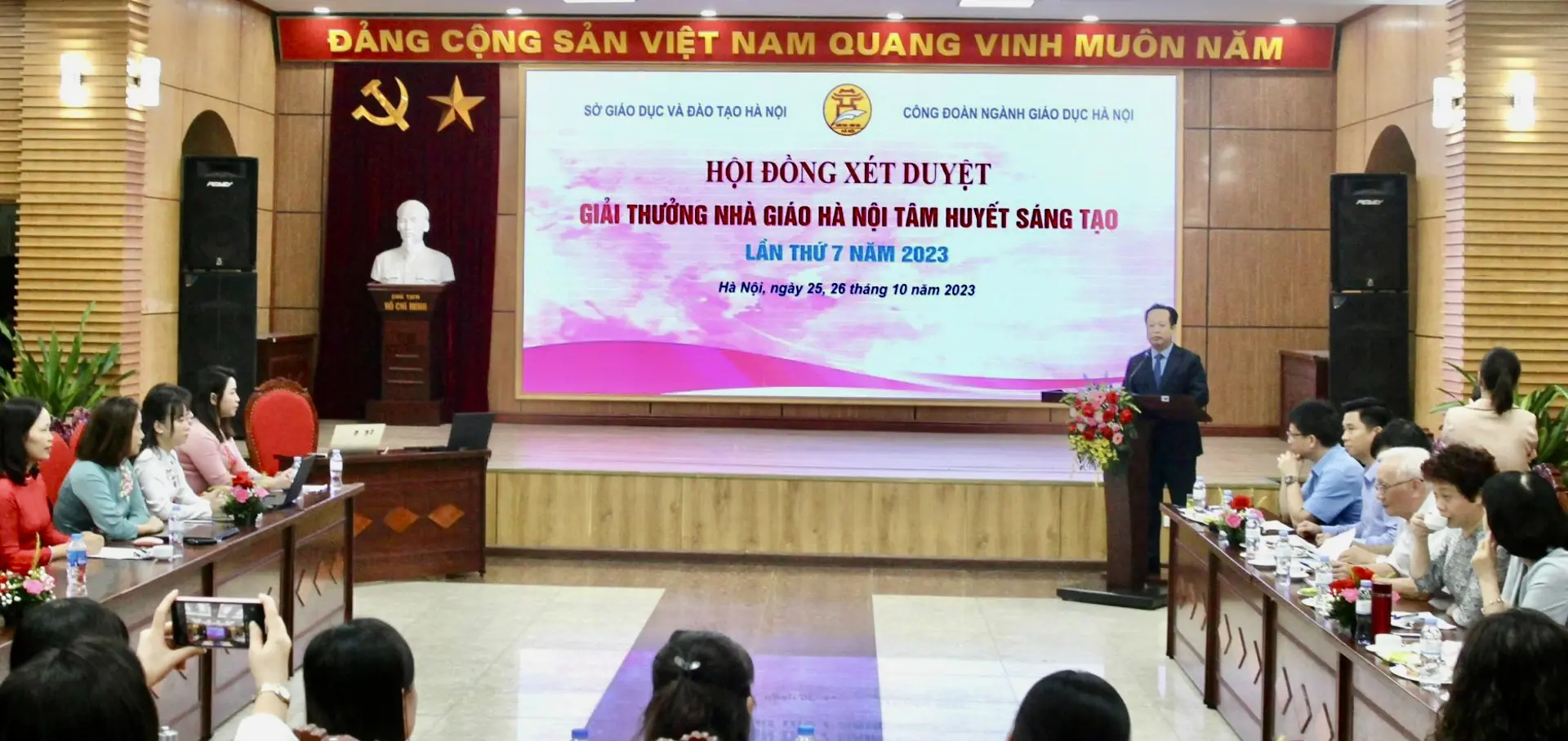 Chung khảo Giải thưởng nhà giáo Hà Nội tâm huyết sáng tạo năm 2023