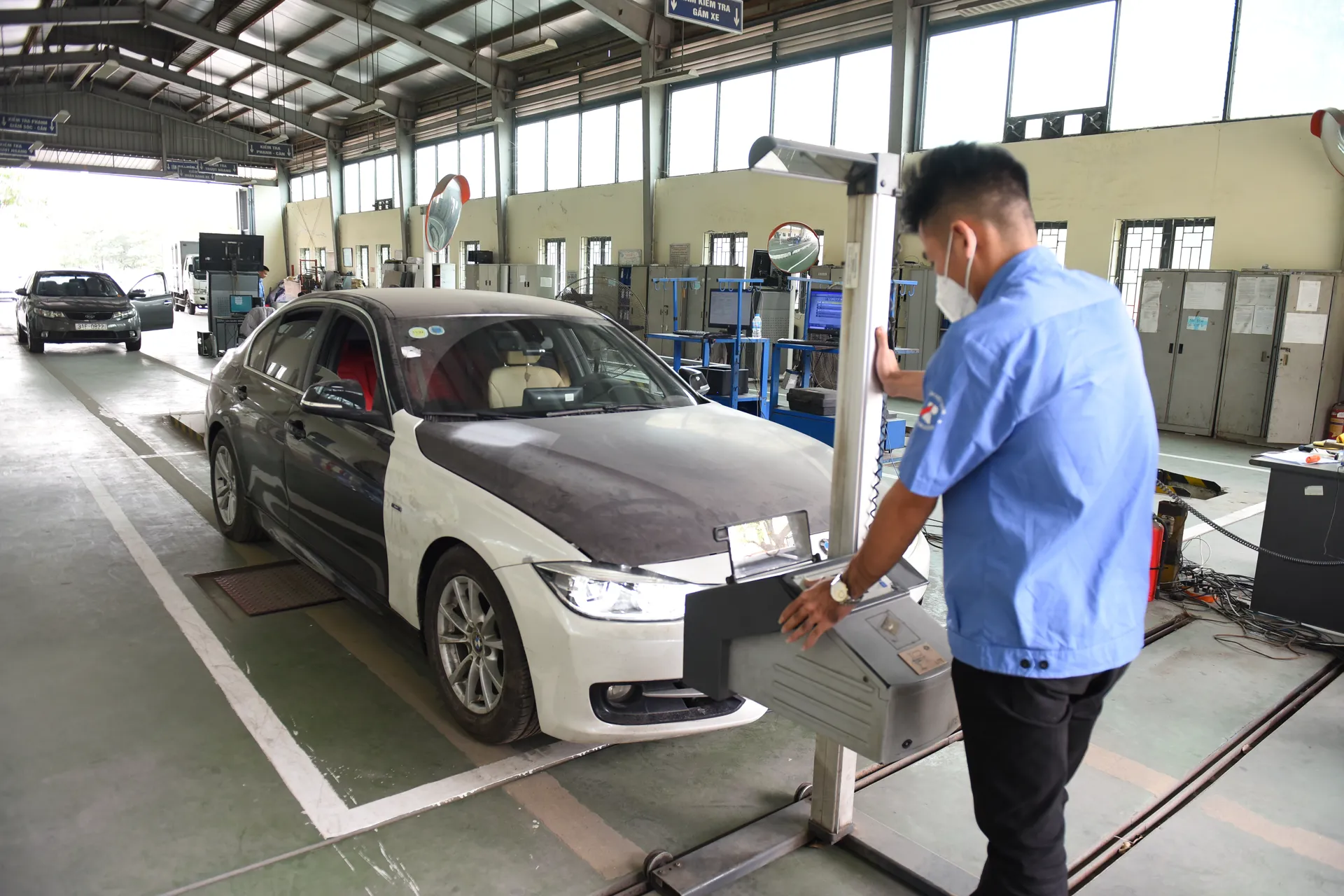Đăng kiểm trước cao điểm cuối năm: Coi chừng nguy cơ ùn tắc