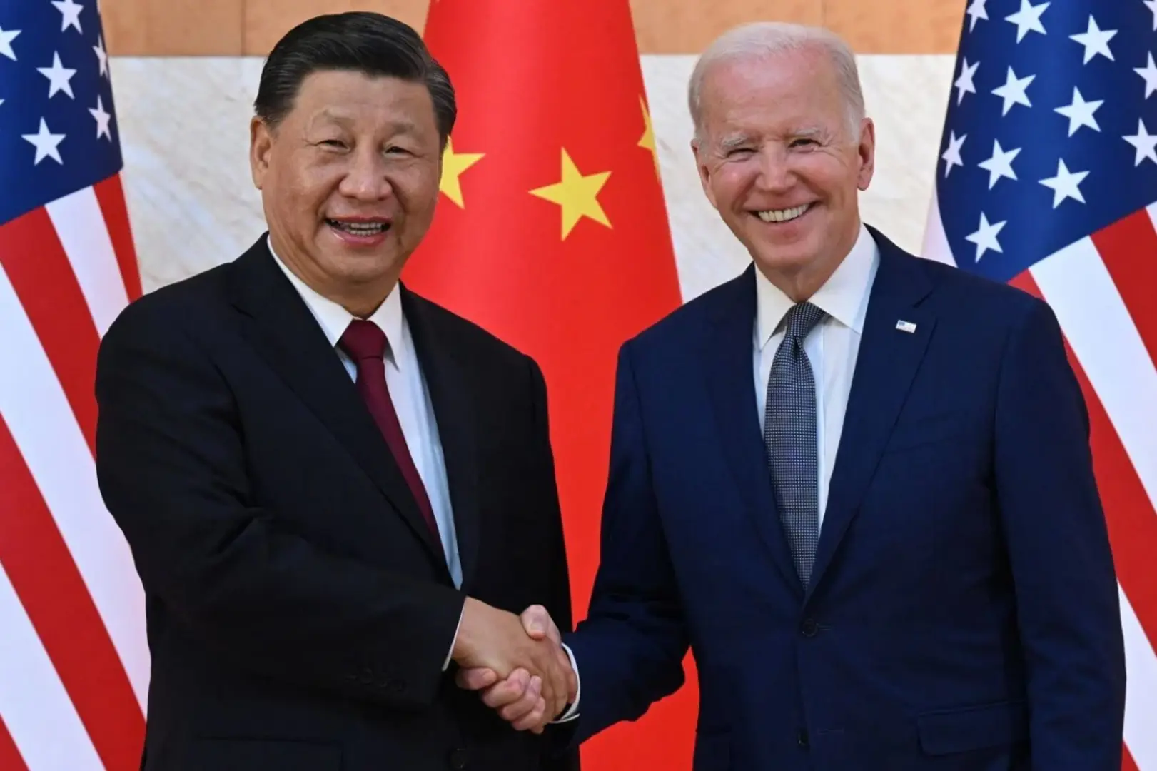 Lý do thực sự khiến ông Biden muốn gặp ông Tập tại APEC?