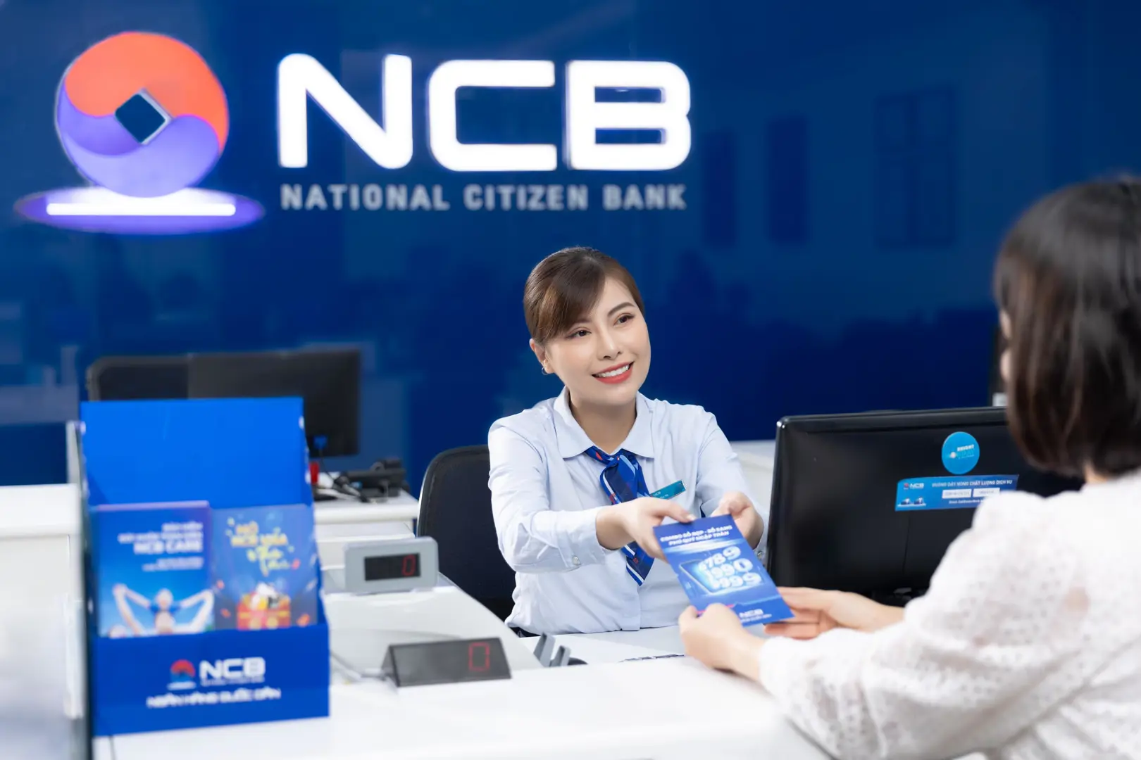 Nhẹ thanh toán, vui hoàn tiền cùng ngân hàng số NCB iziMobile