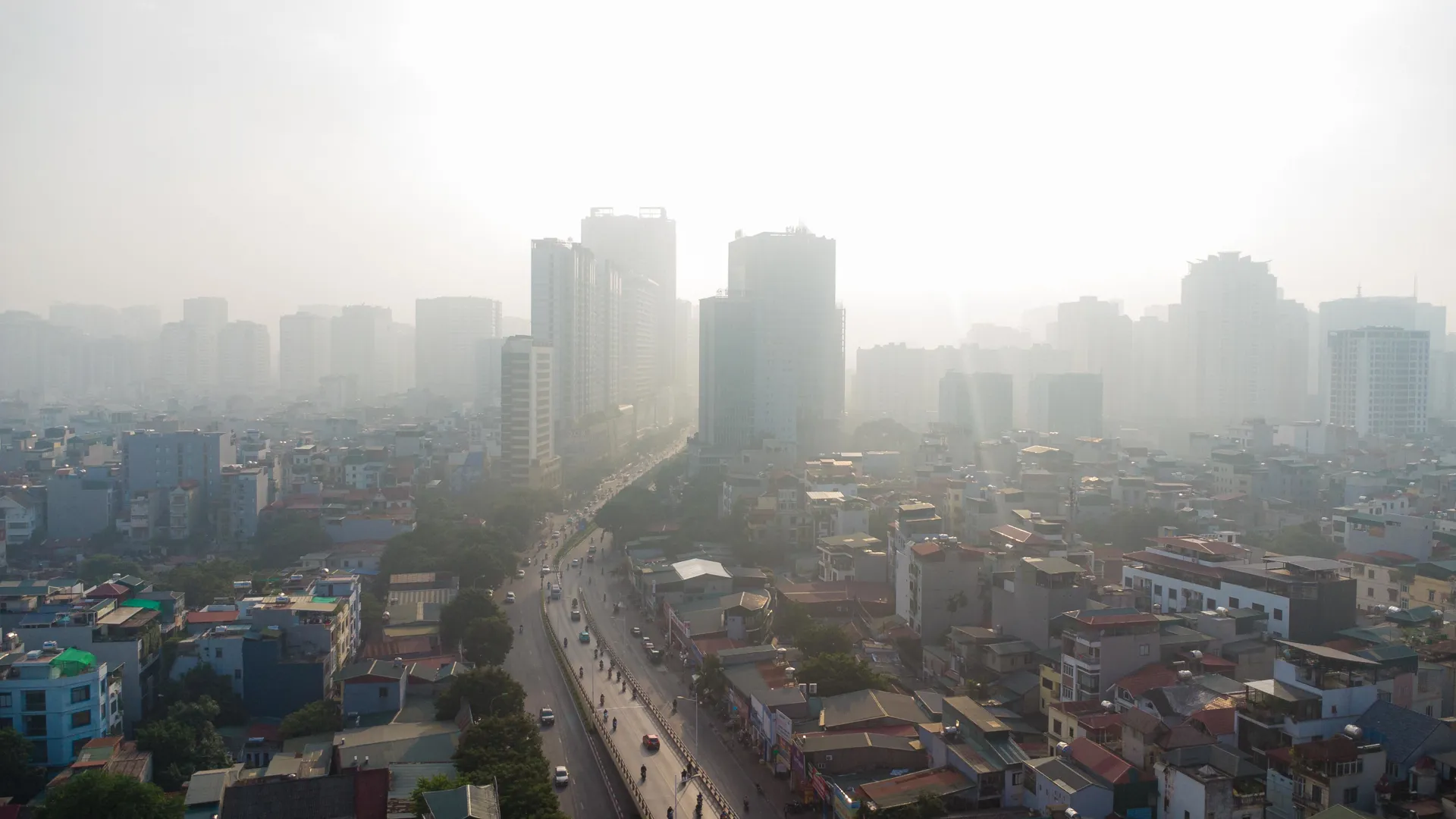 Dự báo thời tiết đêm 22, ngày 23/11: Hà Nội nhiều mây, có mưa nhỏ