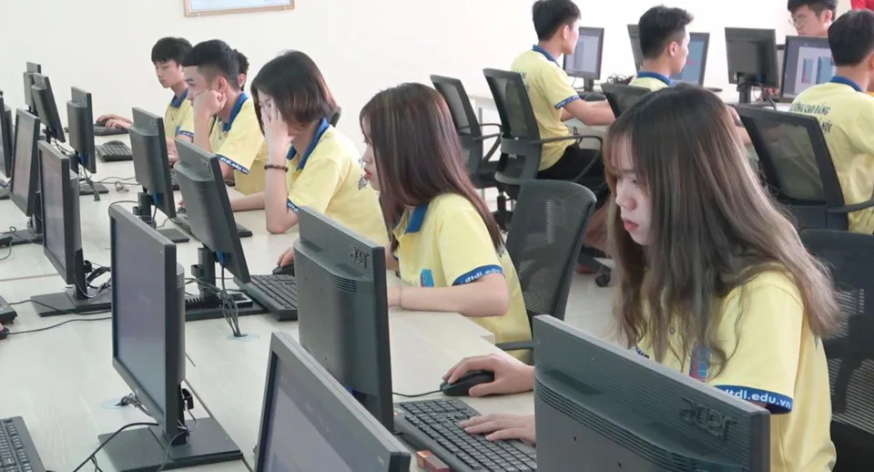 Đẩy mạnh ứng dụng công nghệ thông tin-truyền thông trong Hệ thống thống kê nhà nước