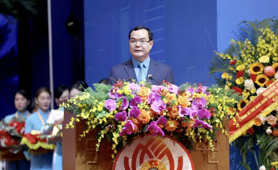 Ông Nguyễn Đình Khang tái đắc cử Chủ tịch Tổng Liên đoàn lao động Việt Nam
