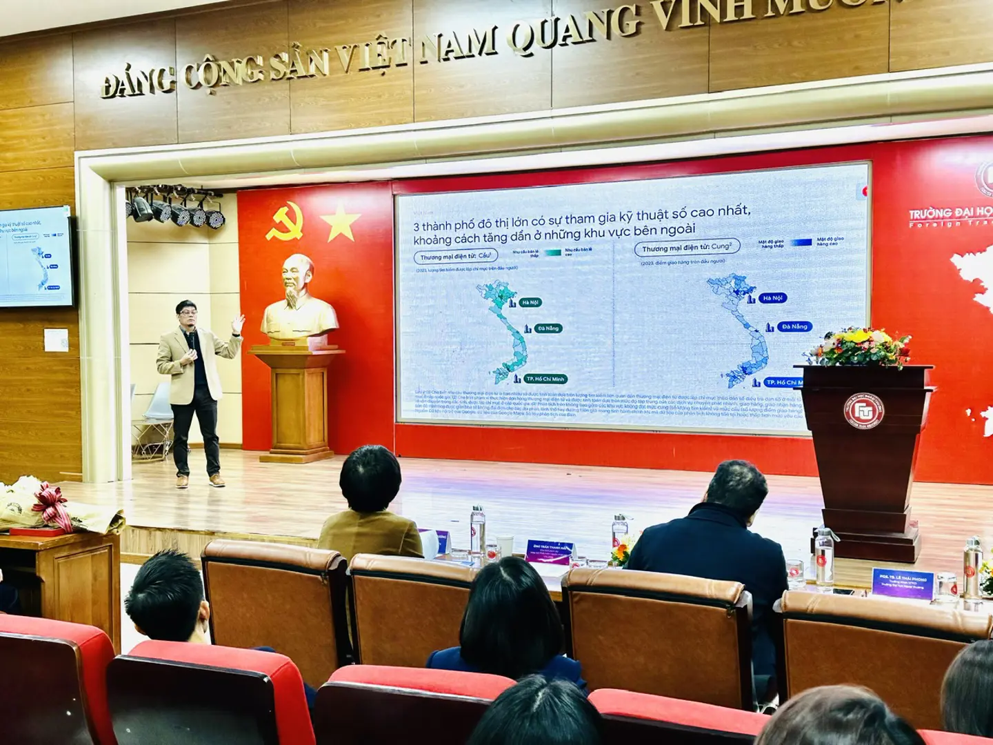 Năm 2025 có 50% cơ sở giáo dục, triển khai đào tạo TMĐT