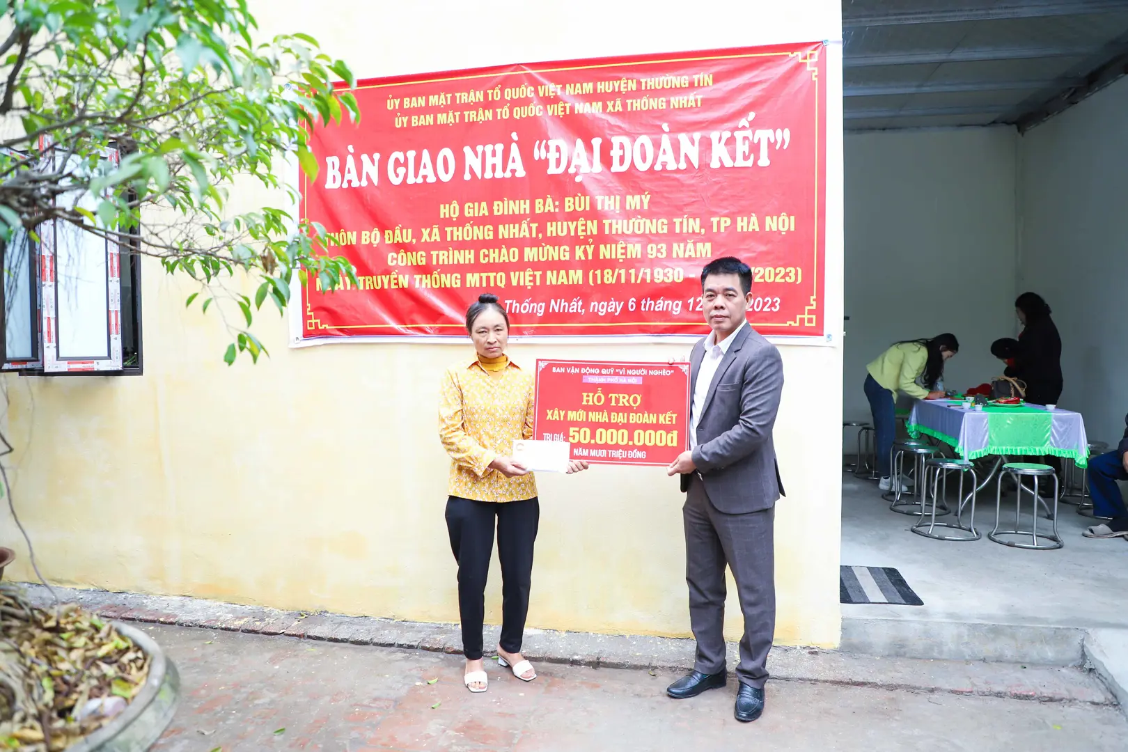 Huyện Thường Tín bàn giao “Nhà Đại đoàn kết” cho 3 gia đình khó khăn