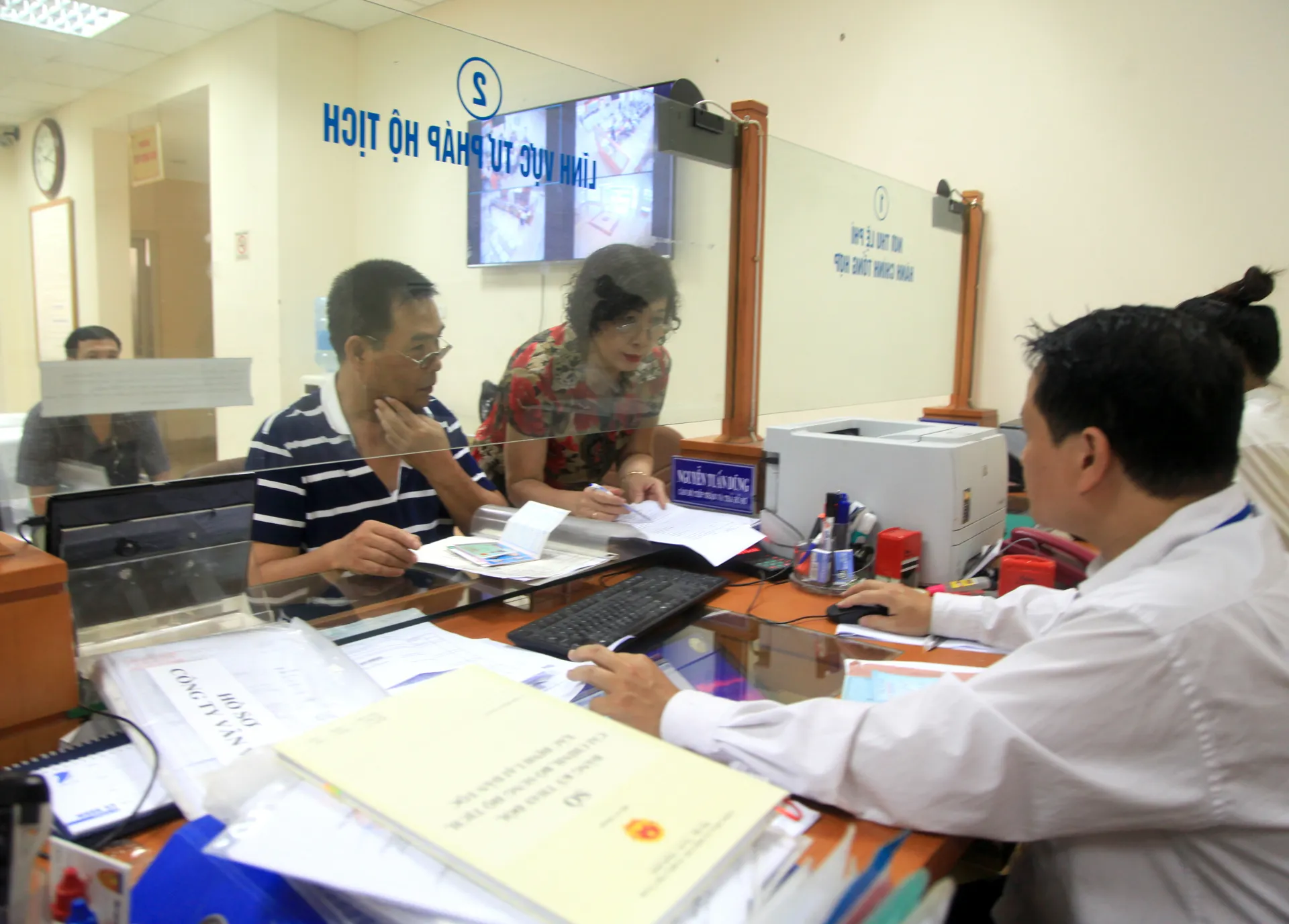 Tinh giản biên chế: Cần cơ chế đặc thù với thành phố lớn