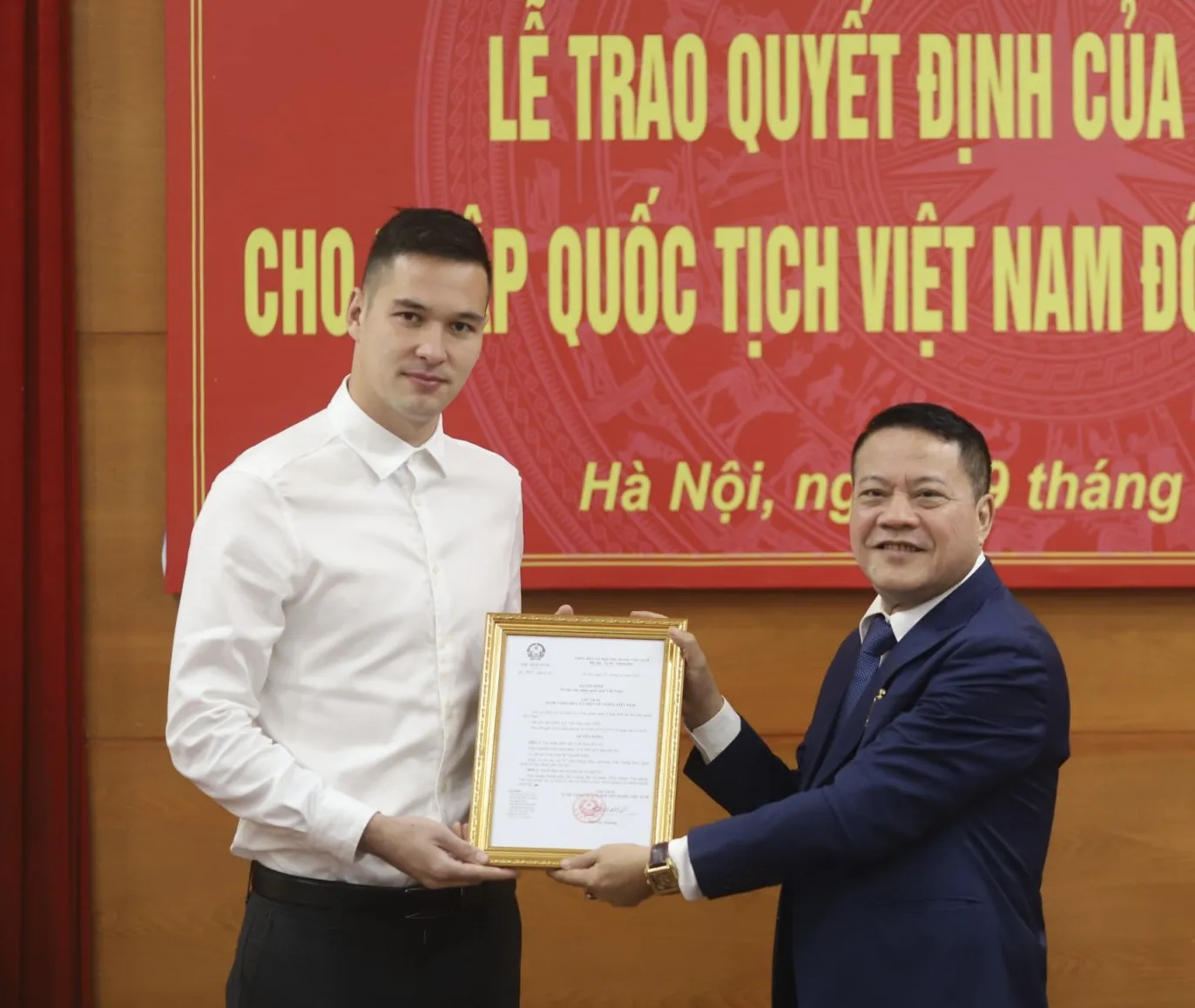 Thủ môn Nguyễn Filip được nhập quốc tịch Việt Nam