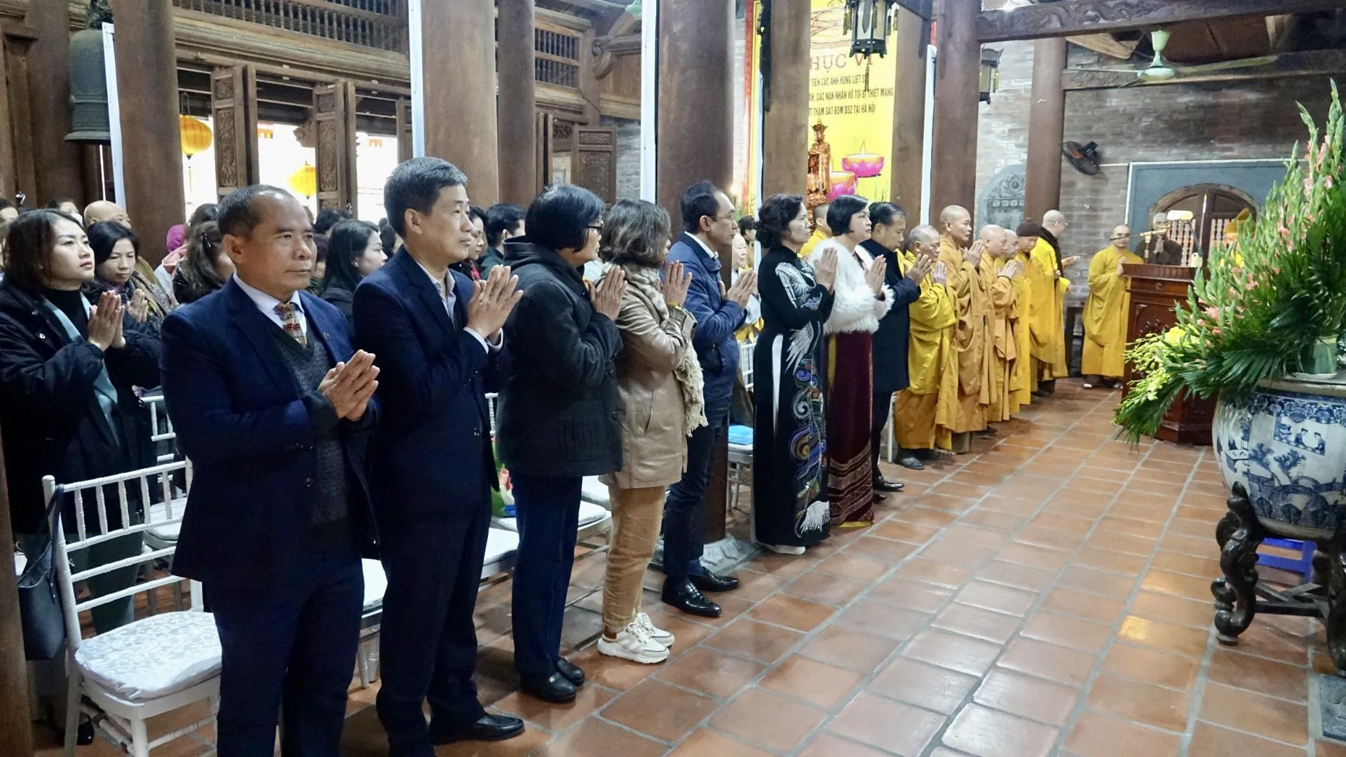 Hà Nội: cầu siêu tưởng niệm các anh hùng liệt sĩ và nạn nhân bom B52