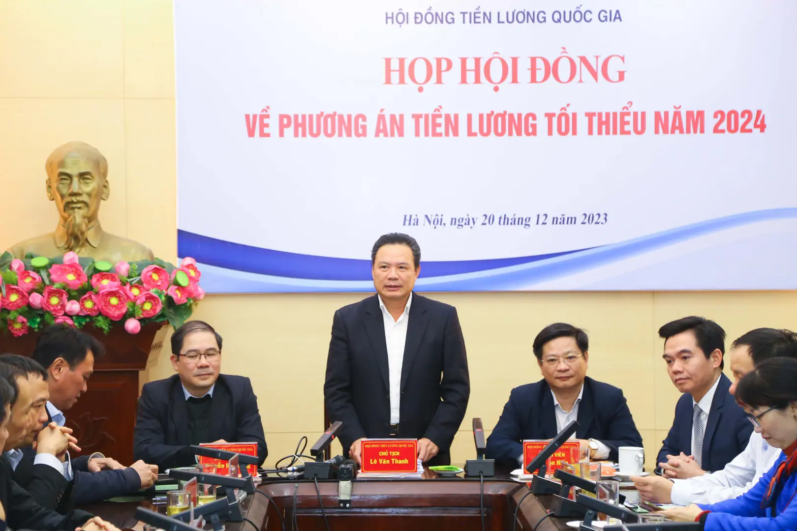 “Chốt” tăng lương tối thiểu vùng năm 2024 mức 6%