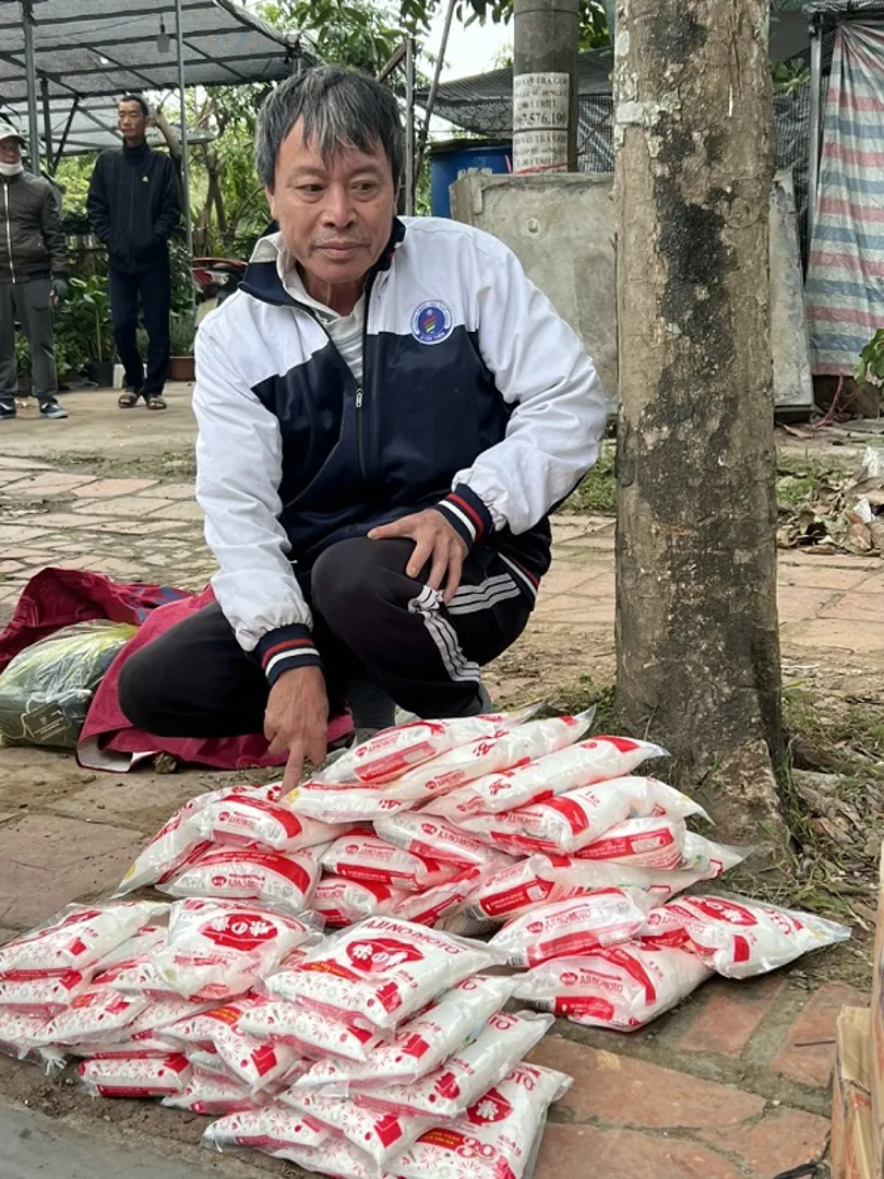 Huyện Đông Anh: Bắt giữ đối tượng buôn bán mì chính giả và pháo lậu