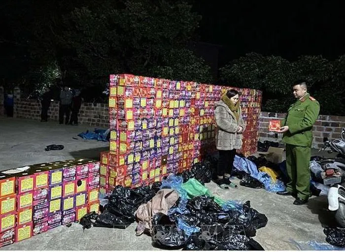 Lạng Sơn: Bắt giữ hơn 1 tấn pháo nổ trái phép