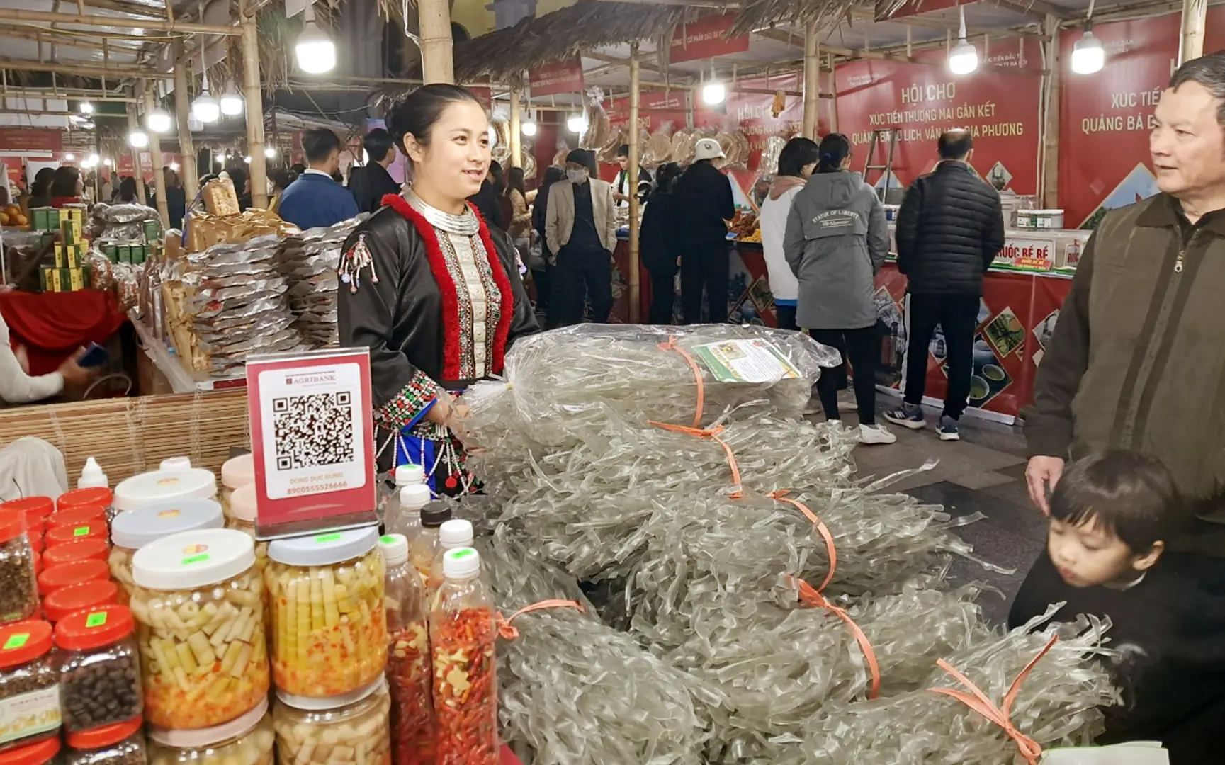 Hội chợ xúc tiến thương mại gắn kết sản phẩm nông sản với du lịch