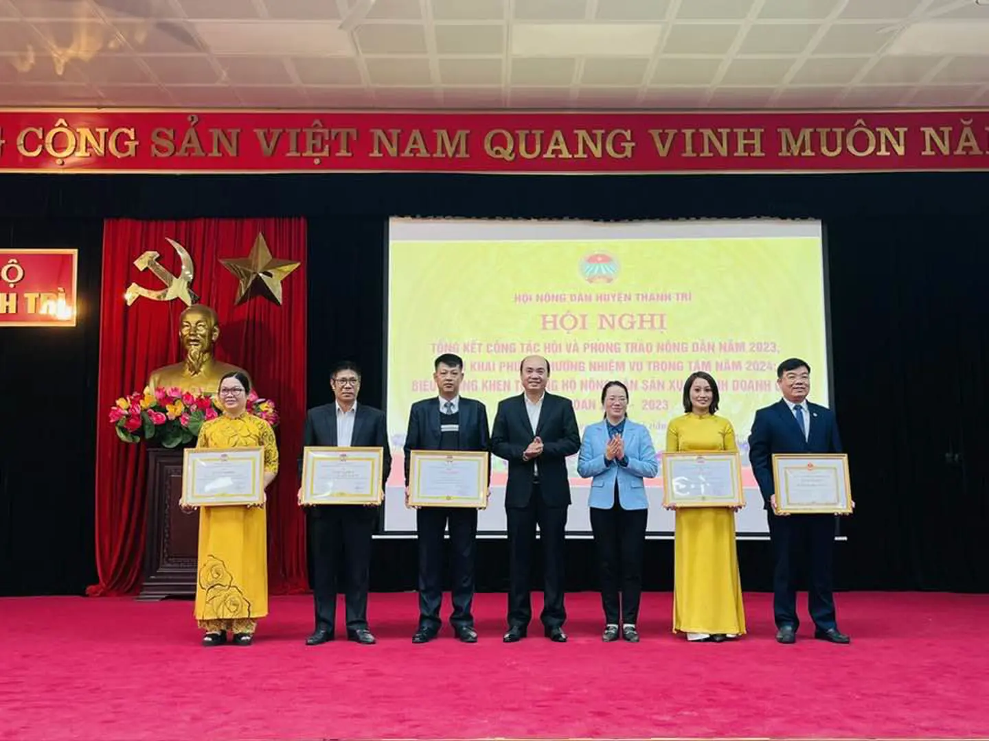 Hội nông dân huyện Thanh Trì: 21 chỉ tiêu thi đua vượt kế hoạch