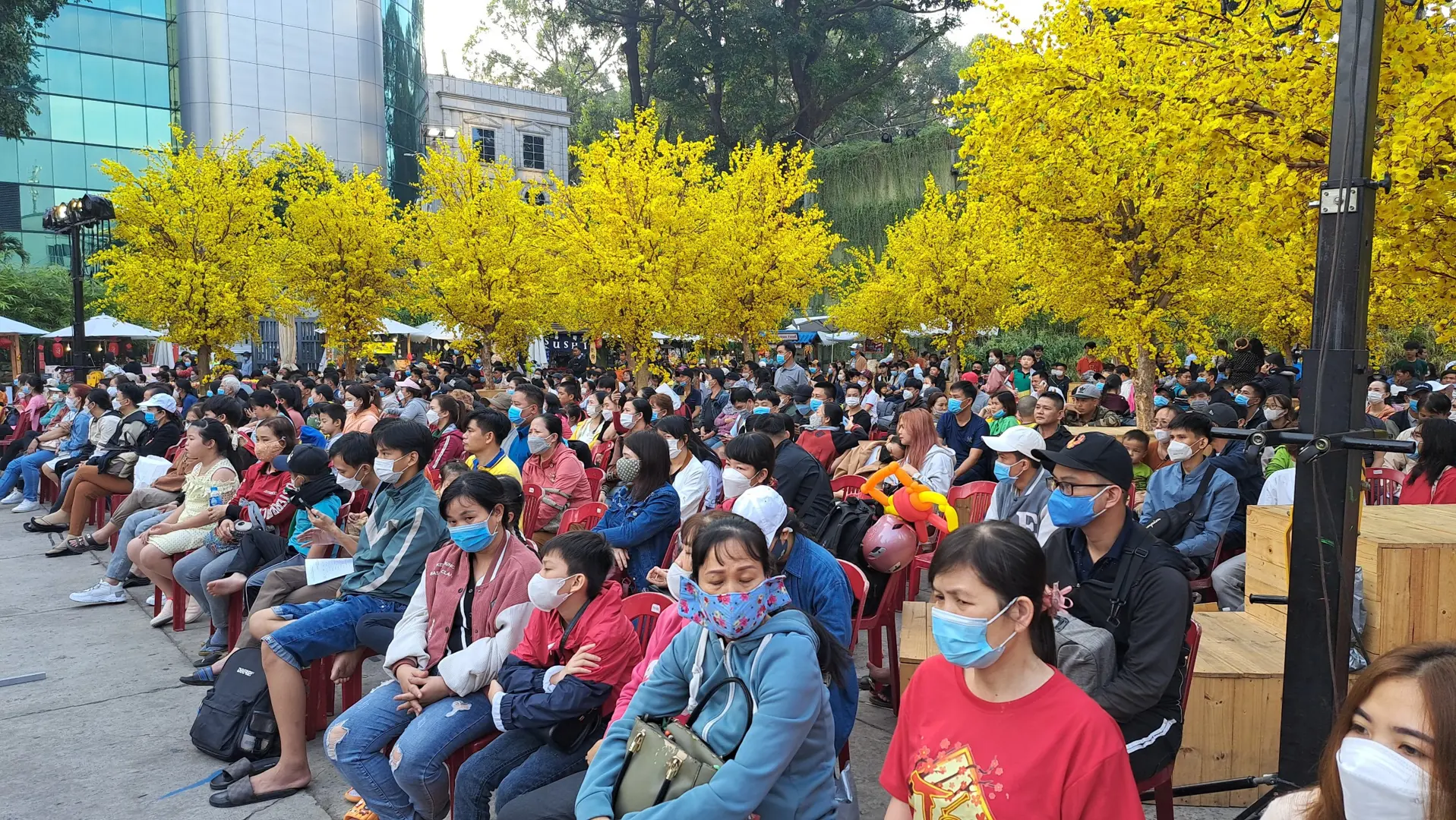 TP Hồ Chí Minh: Thưởng Tết cao nhất hơn 2 tỷ đồng, thấp nhất 400 ngàn đồng