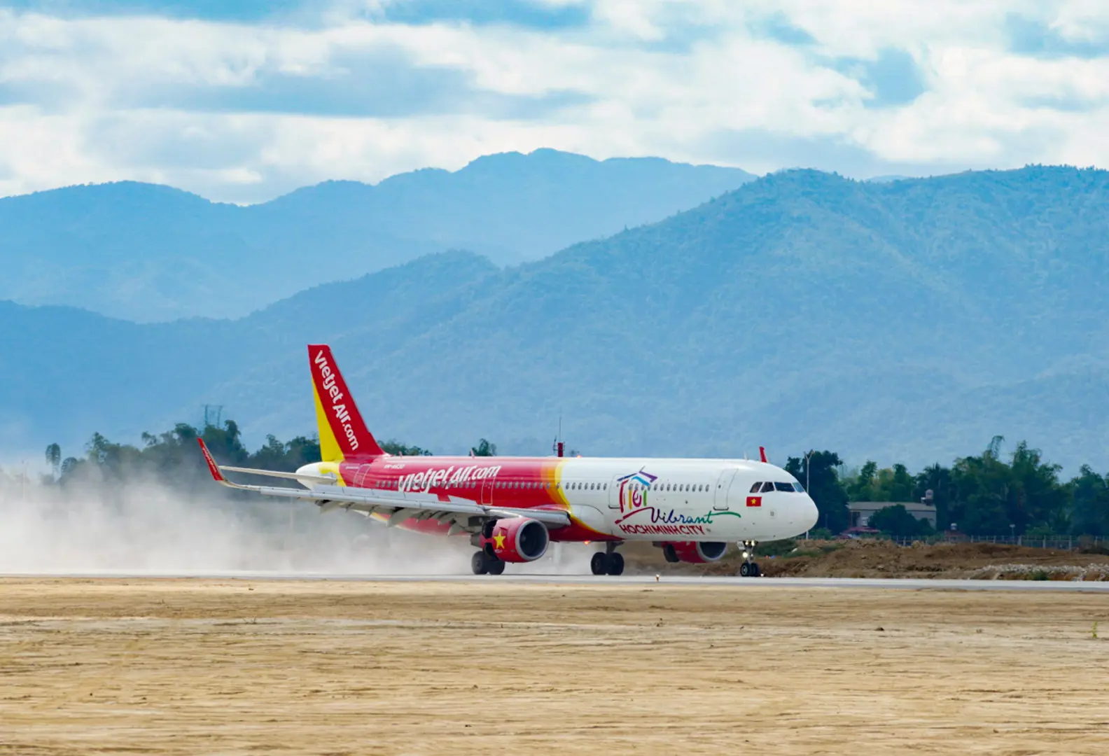 Vietjet vừa mở thêm đường bay Hà Nội - Điện Biên