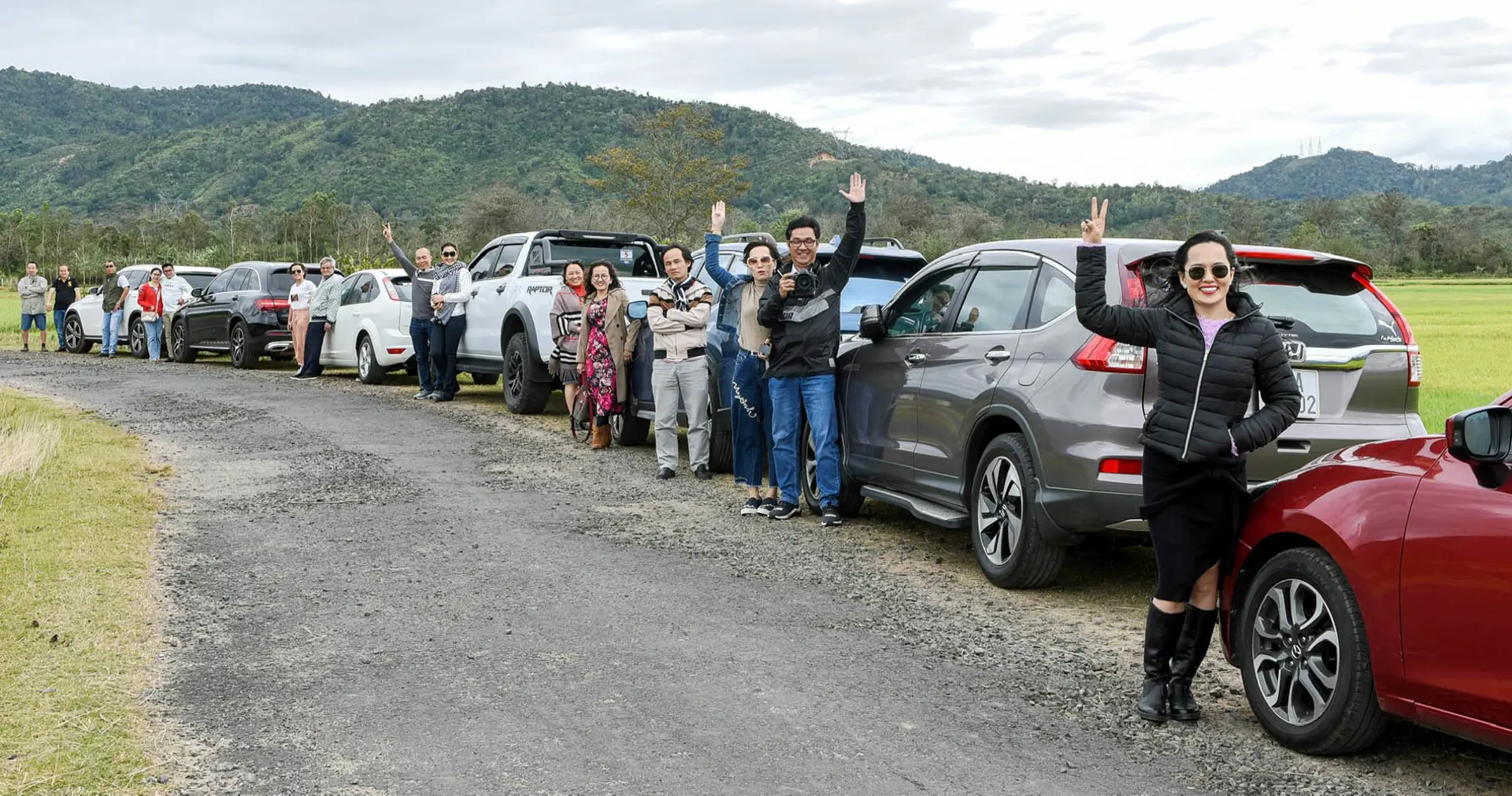 Vé máy bay tăng cao, doanh nghiệp tìm cách hút khách du lịch tự túc 